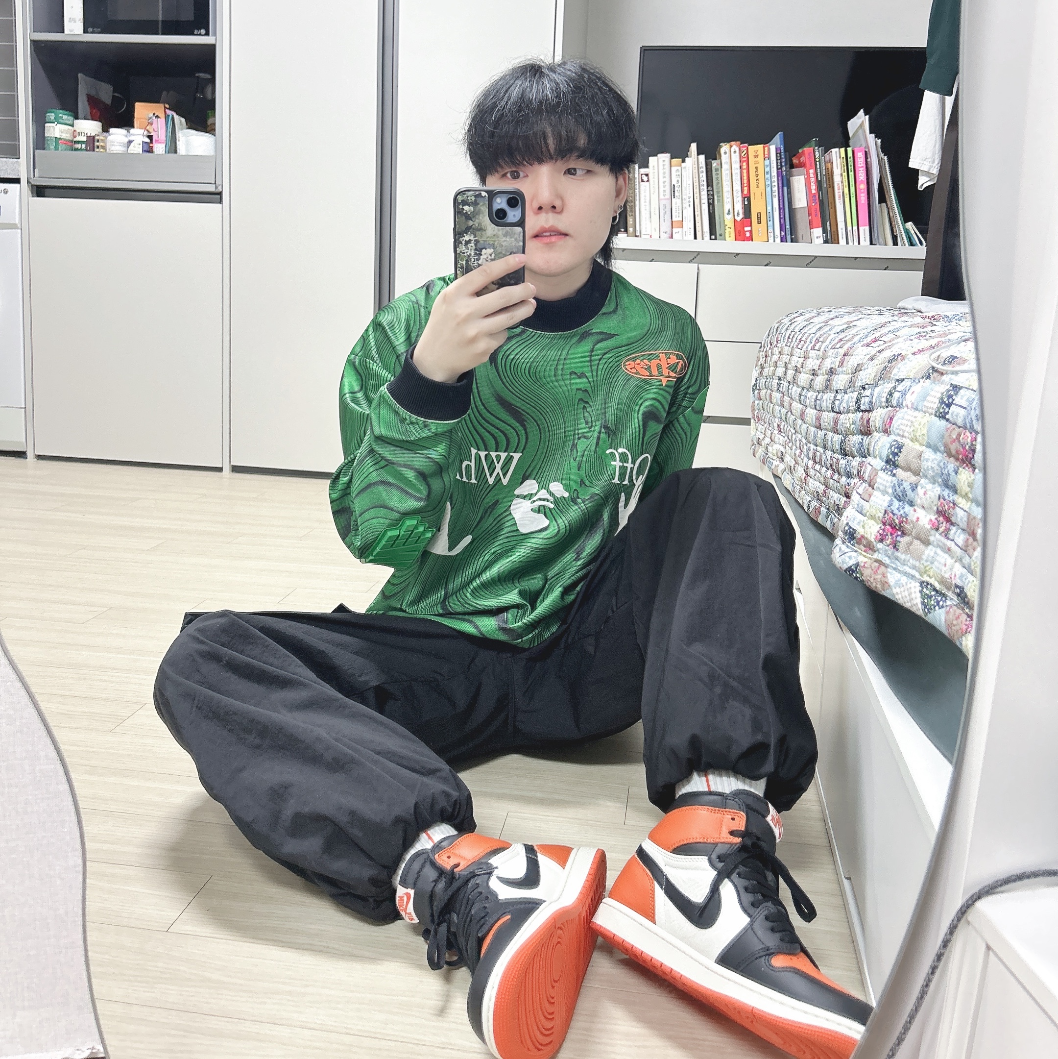 Nike x Off-White Allover Print Jersey Kelly Green - Asia, Jordan 1 Retro High OG Shattered Backboard 착용 스타일