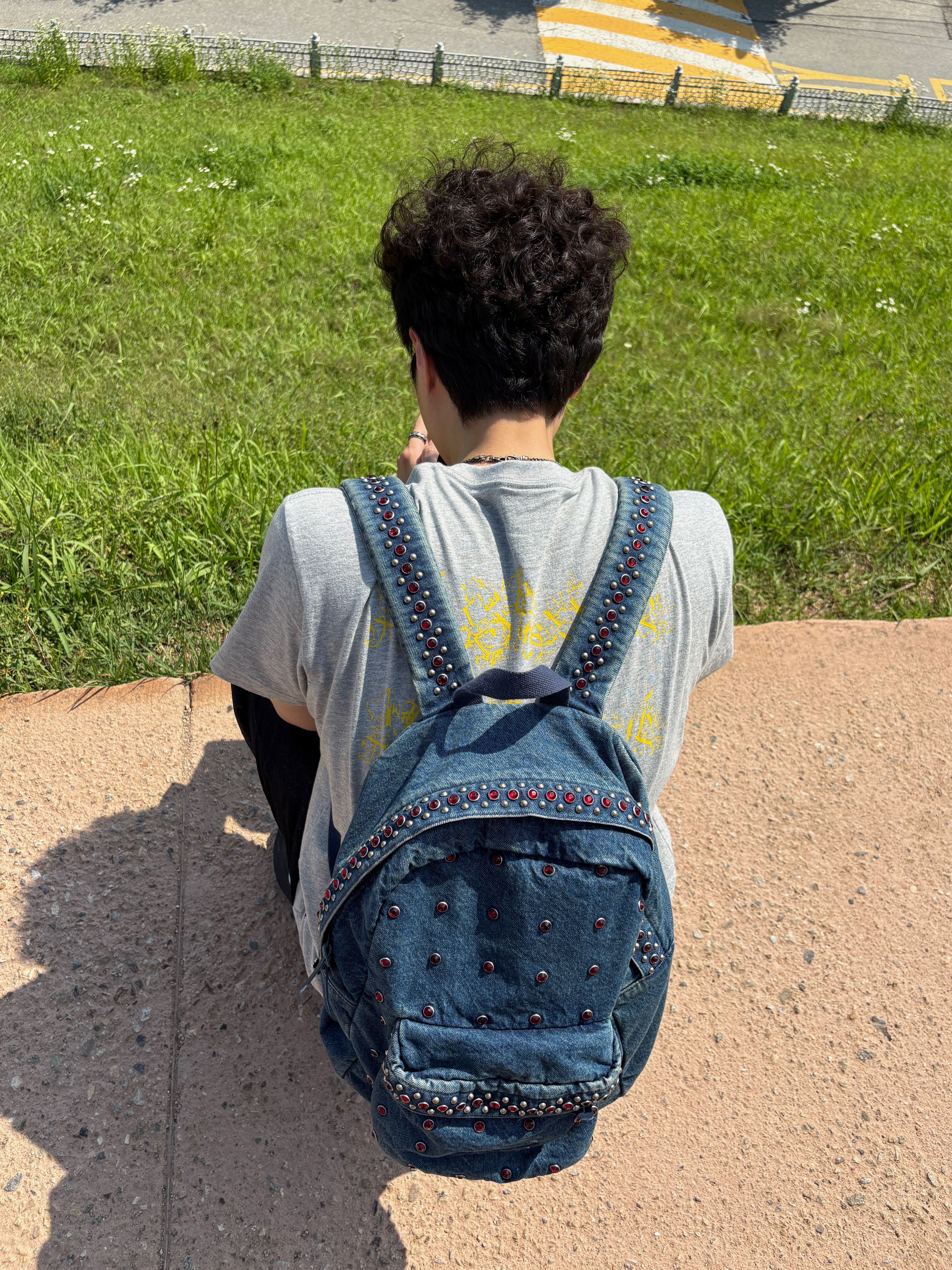 Supreme x B.B. Simon Denim Backpack Washed Indigo - 25SS 착용 스타일 - 2