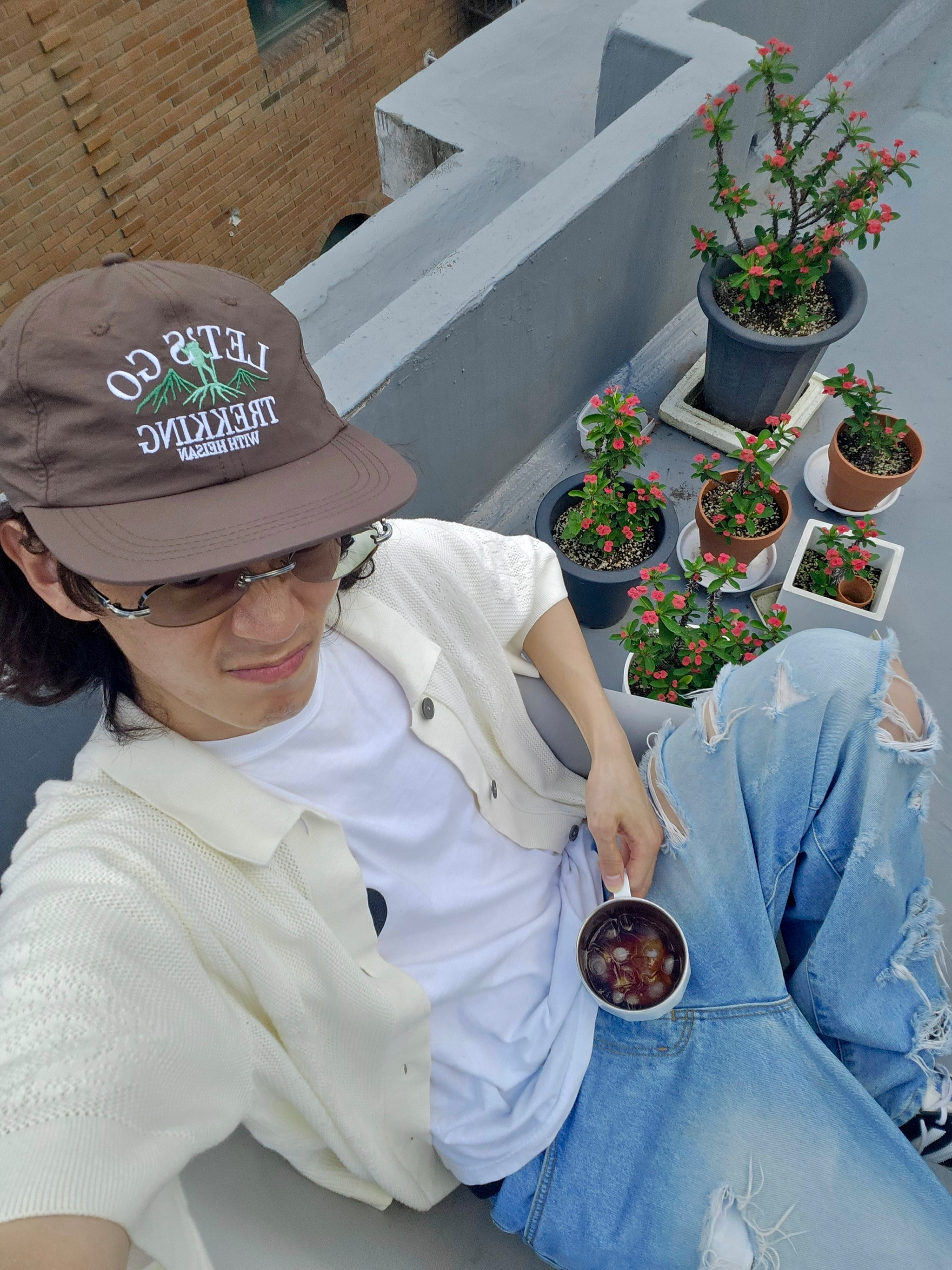 Gentle Monster x Maison Margiela MM217 Silver Clear, Stussy 8 Ball T-Shirt White 착용 스타일 - 1