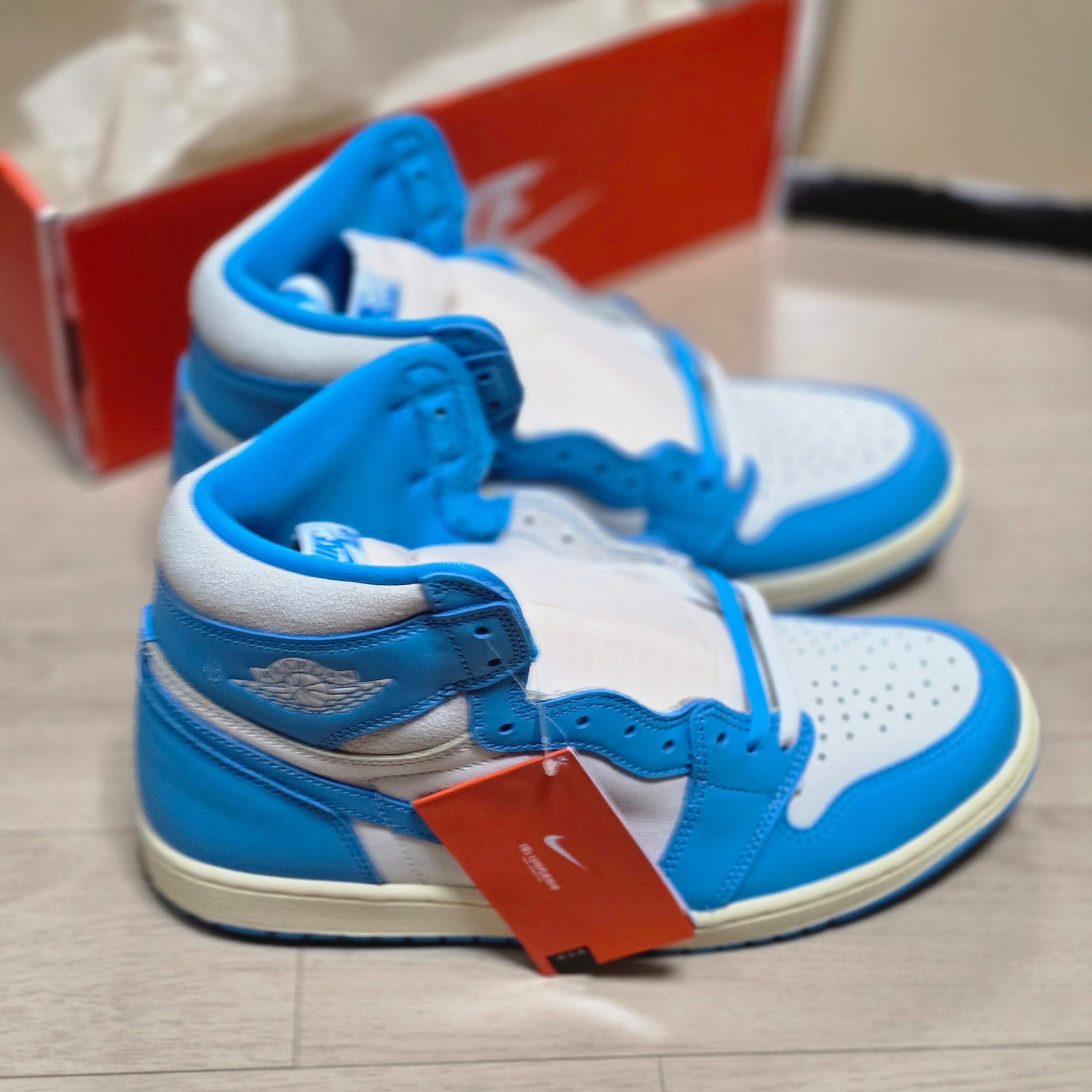 Jordan 1 Retro High OG UNC Reimagined 착용 스타일 - 2