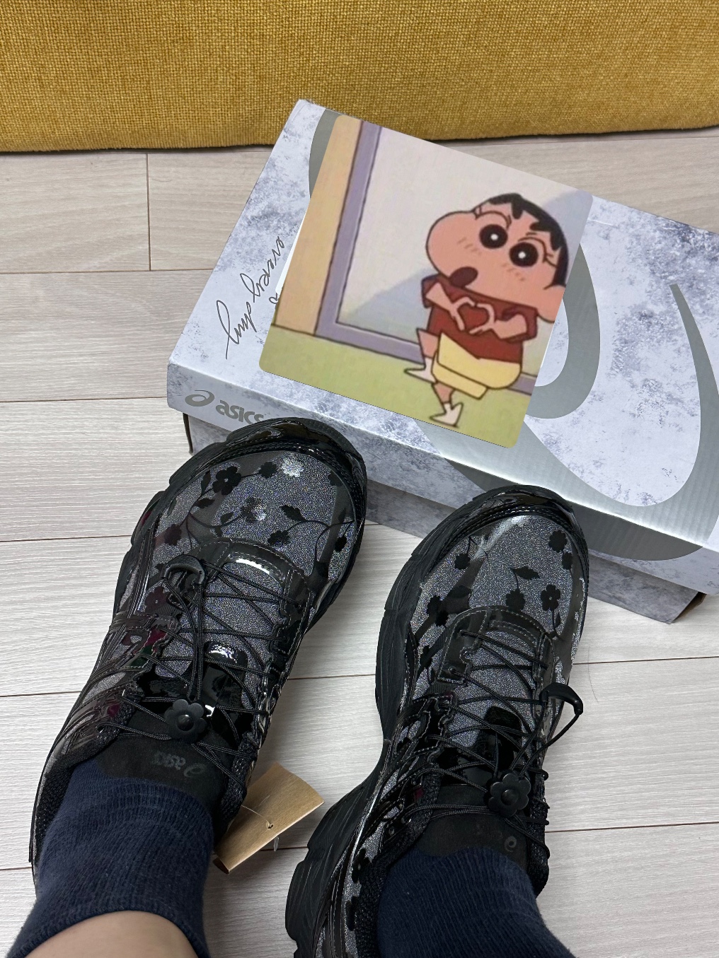 Asics x Cecilie Bahnsen Gel-Cumulus 16 Black 착용 스타일 - 1