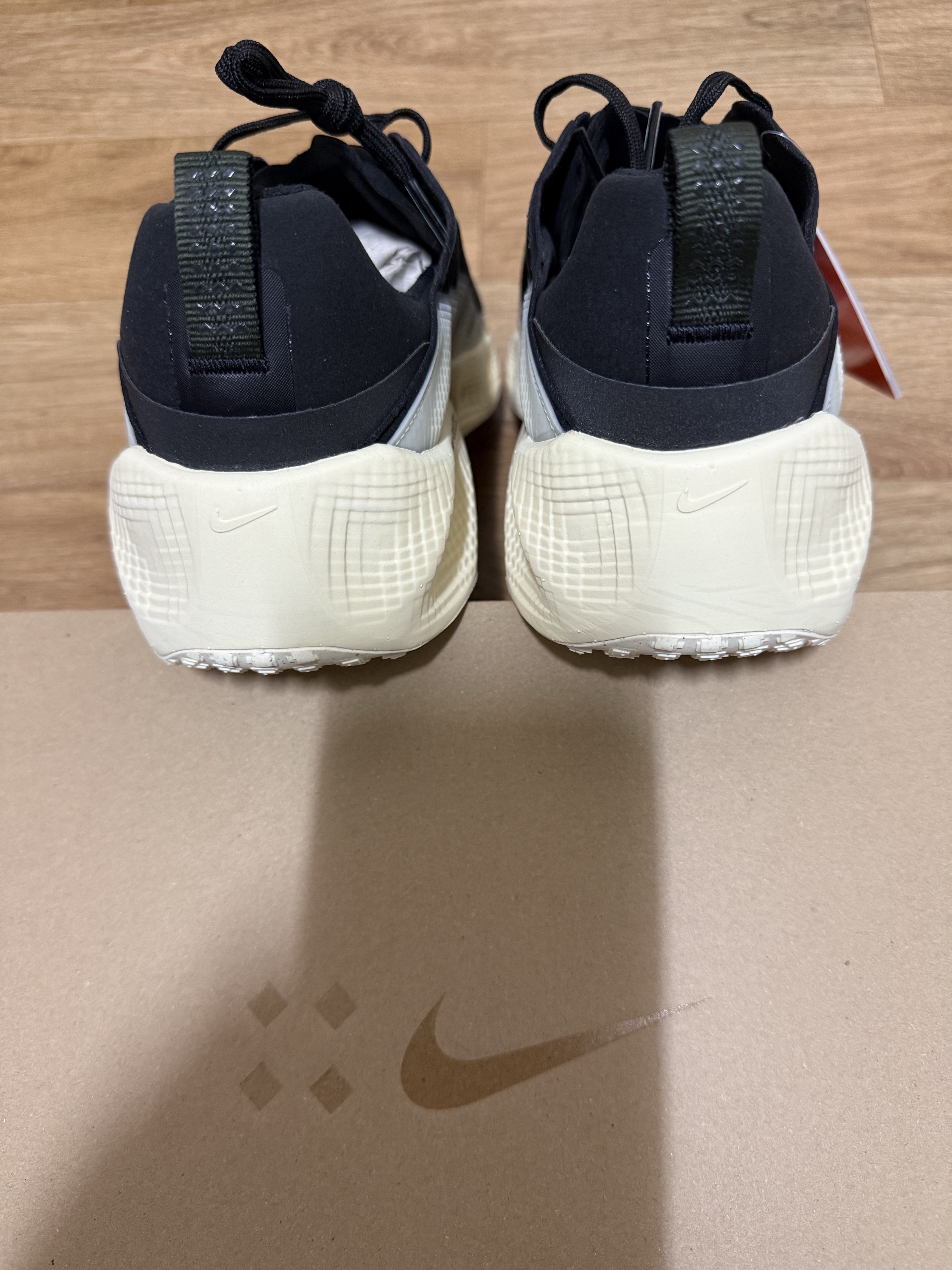 Nike Ava Rover Black Muslin 착용 스타일 - 6