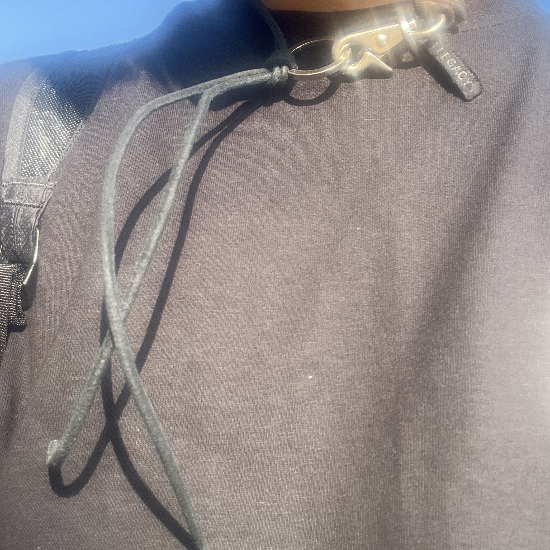 Our Legacy Ladon Leather Keychain Black 착용 스타일