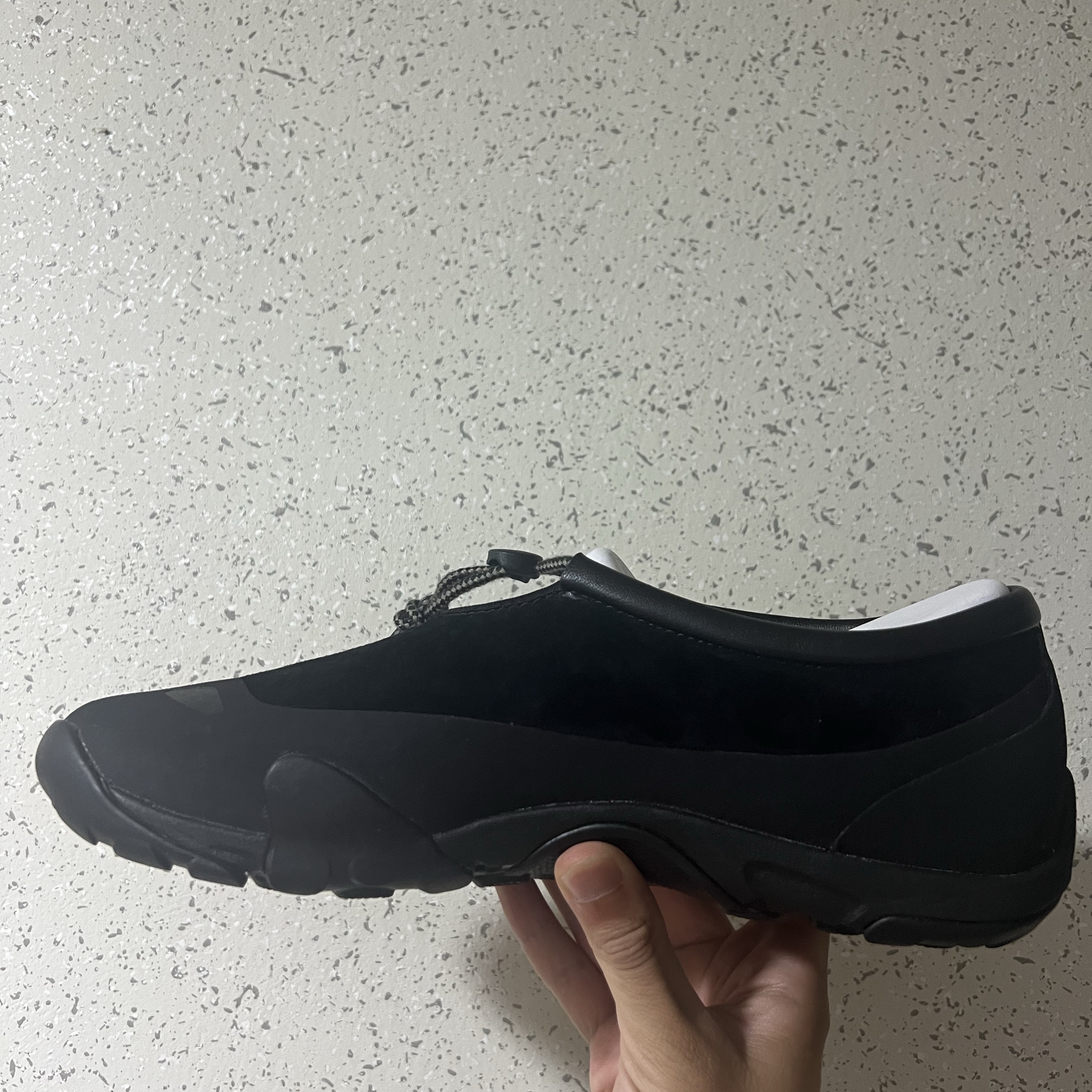 New Balance x Tokyo Design Studio MT10T Black Dockside 착용 스타일 - 1