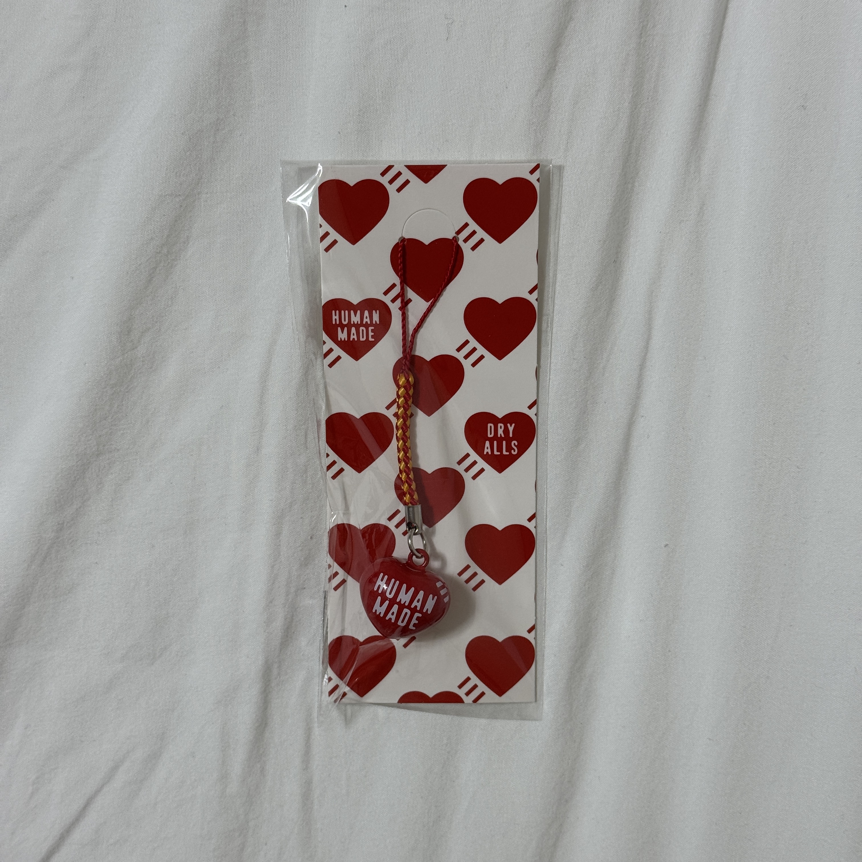 Human Made Heart Bell Strap Red 착용 스타일 - 3