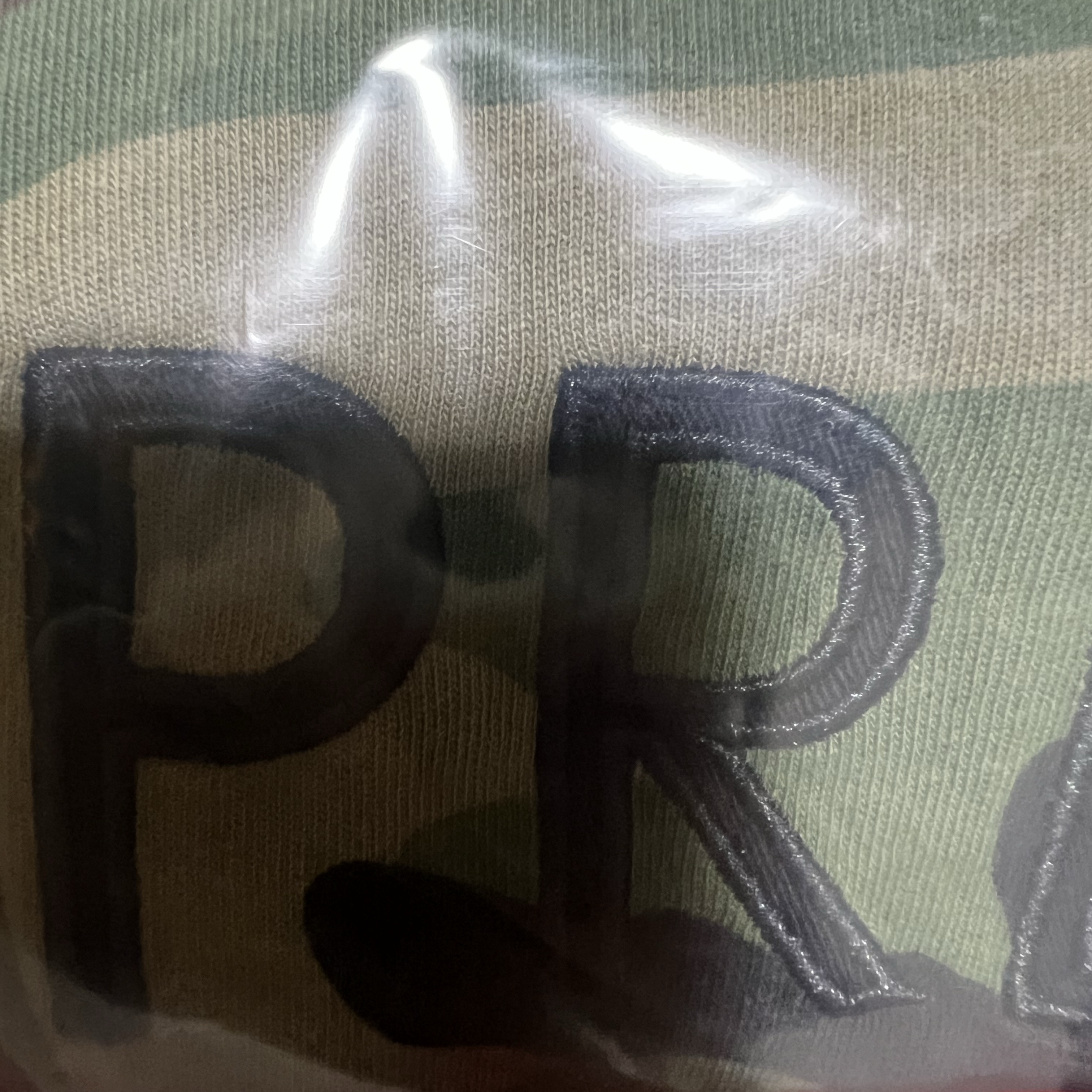 Supreme Capital S/S Top Woodland Camo - 25SS 착용 스타일 - 1