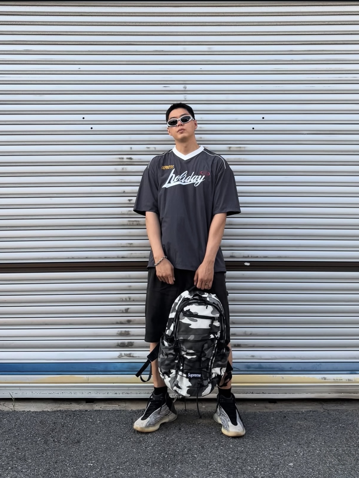 Supreme Backpack Snow Camo - 25SS, Adidas Yeezy QNTM Lifestyle 착용 스타일 - 2