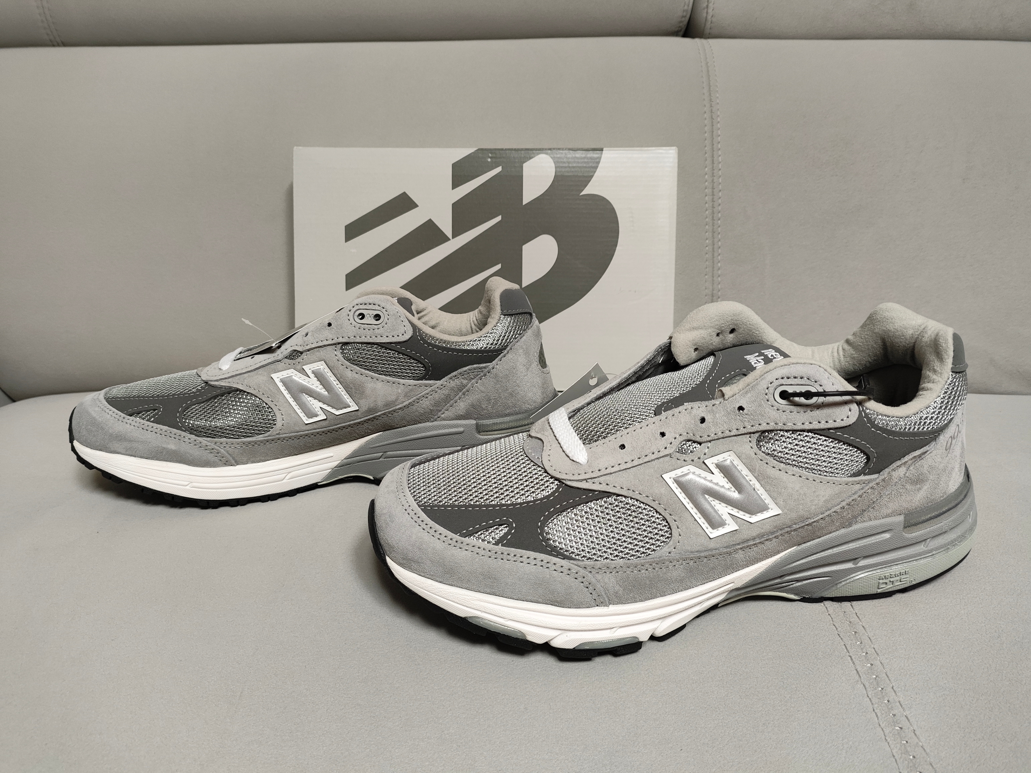 New Balance 993 Made in USA Grey - D Standard 착용 스타일 - 1