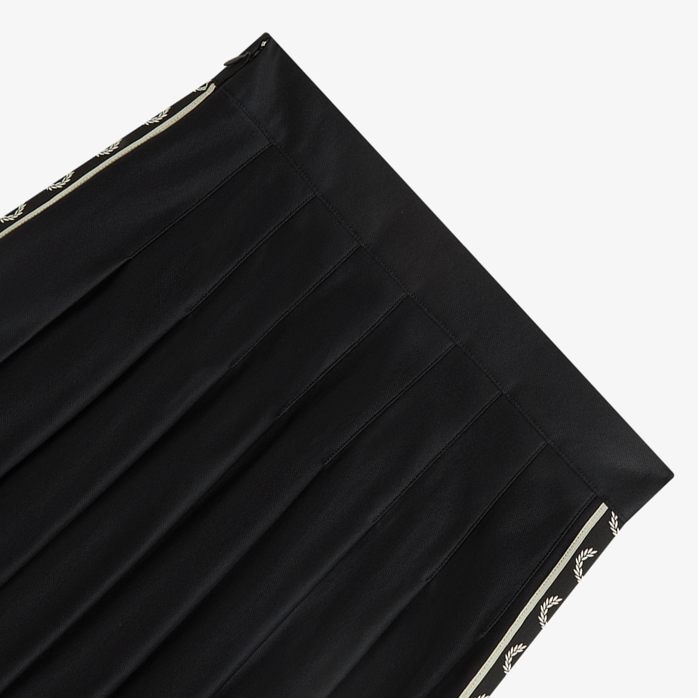 프레드페리 우먼스 테잎 플리츠 스커트 블랙(Fred Perry Womens Taped Pleated Skirt Black) - 4