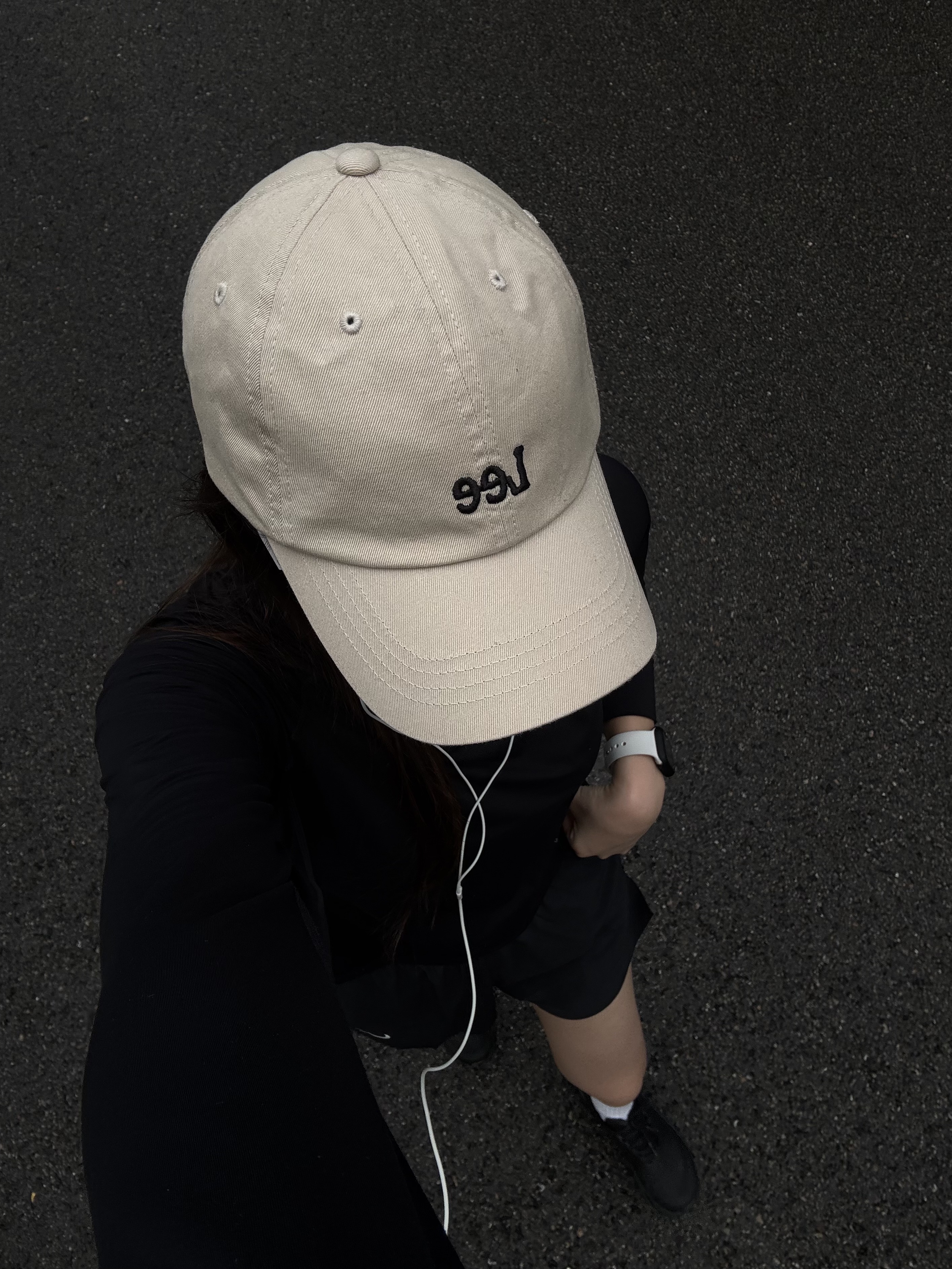(W) On Running x Post Archive Faction (Paf) Cloudmonster 2 Black Magnet 착용 스타일