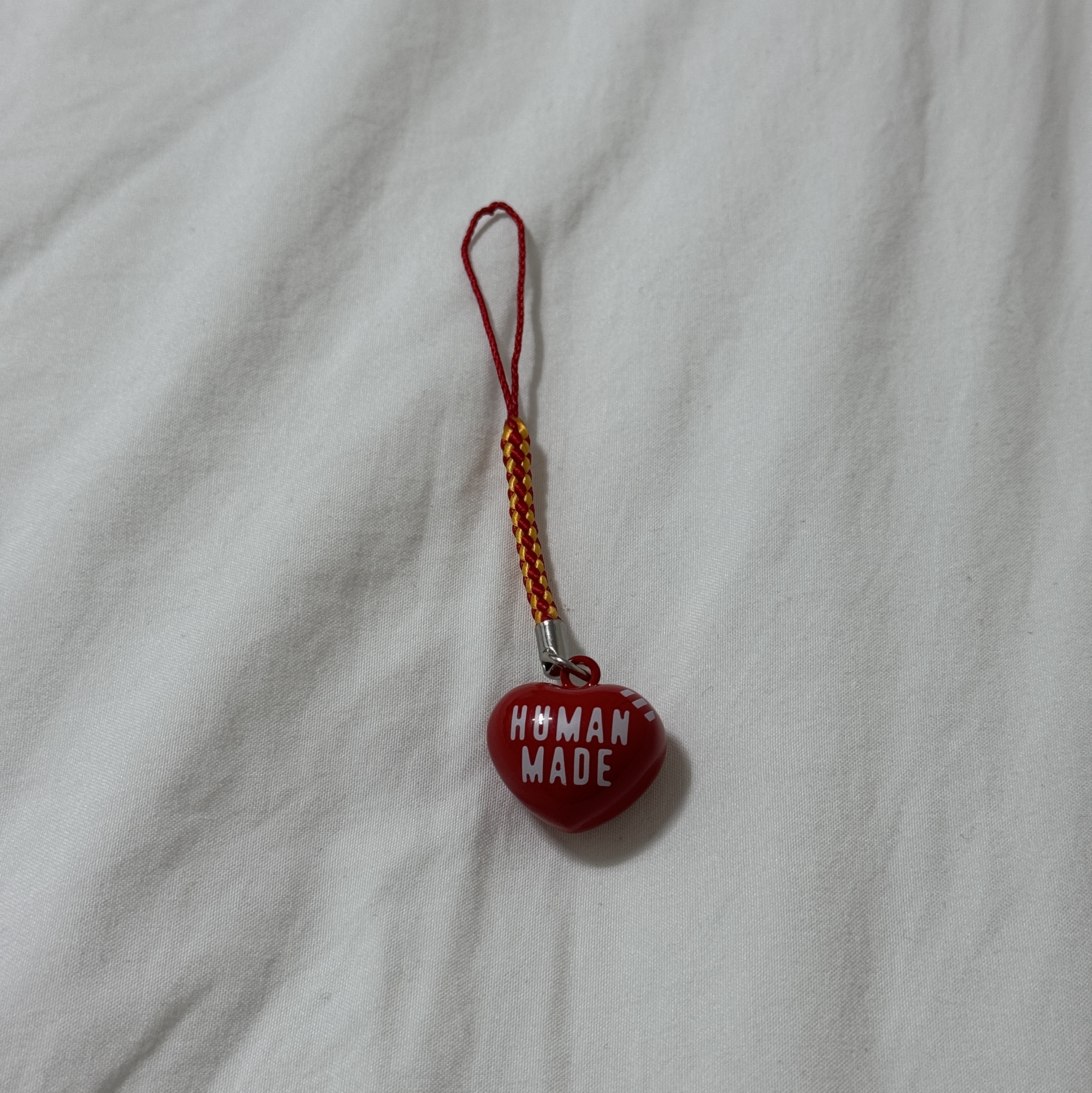 Human Made Heart Bell Strap Red 착용 스타일 - 4