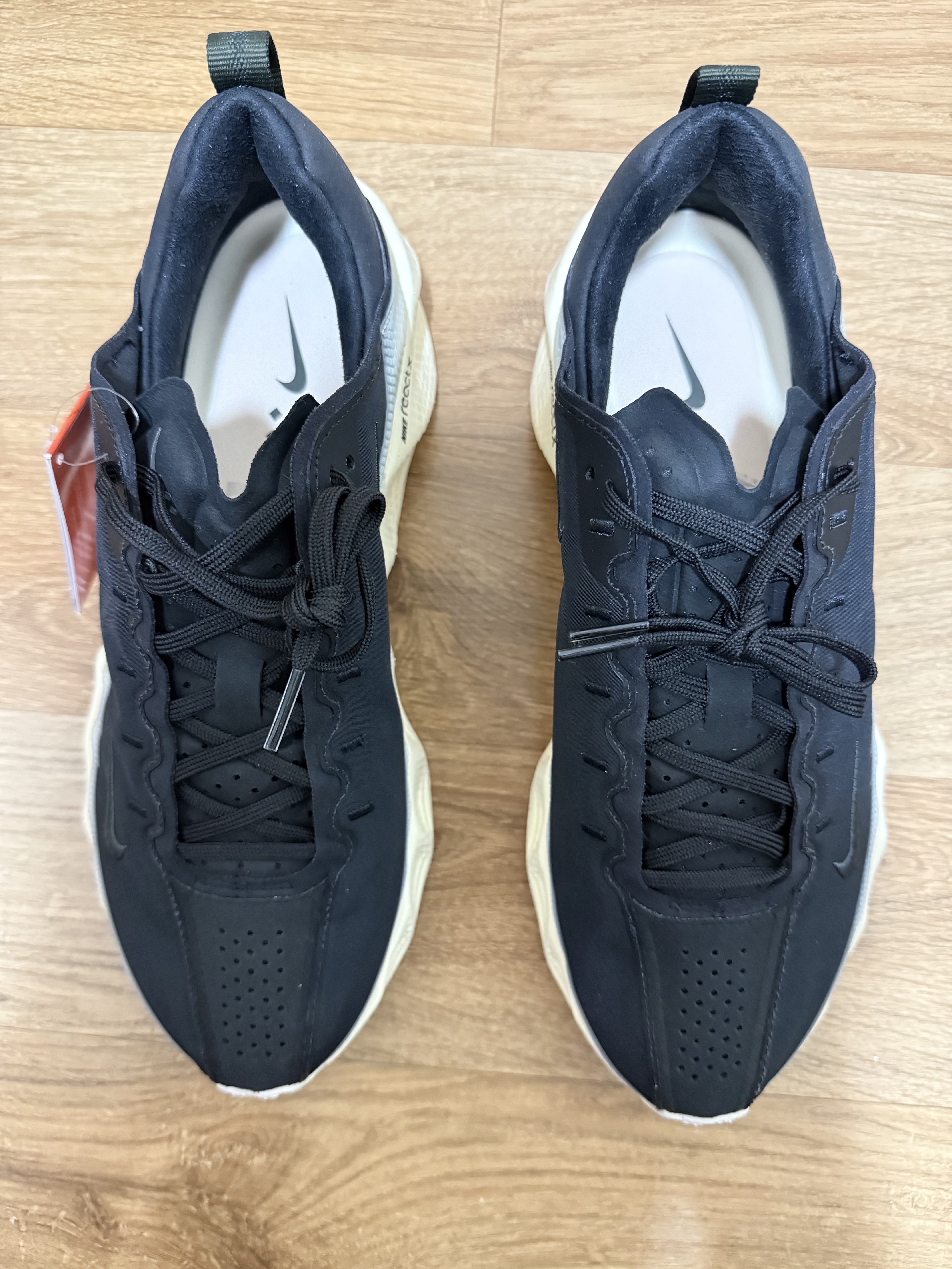 Nike Ava Rover Black Muslin 착용 스타일 - 5