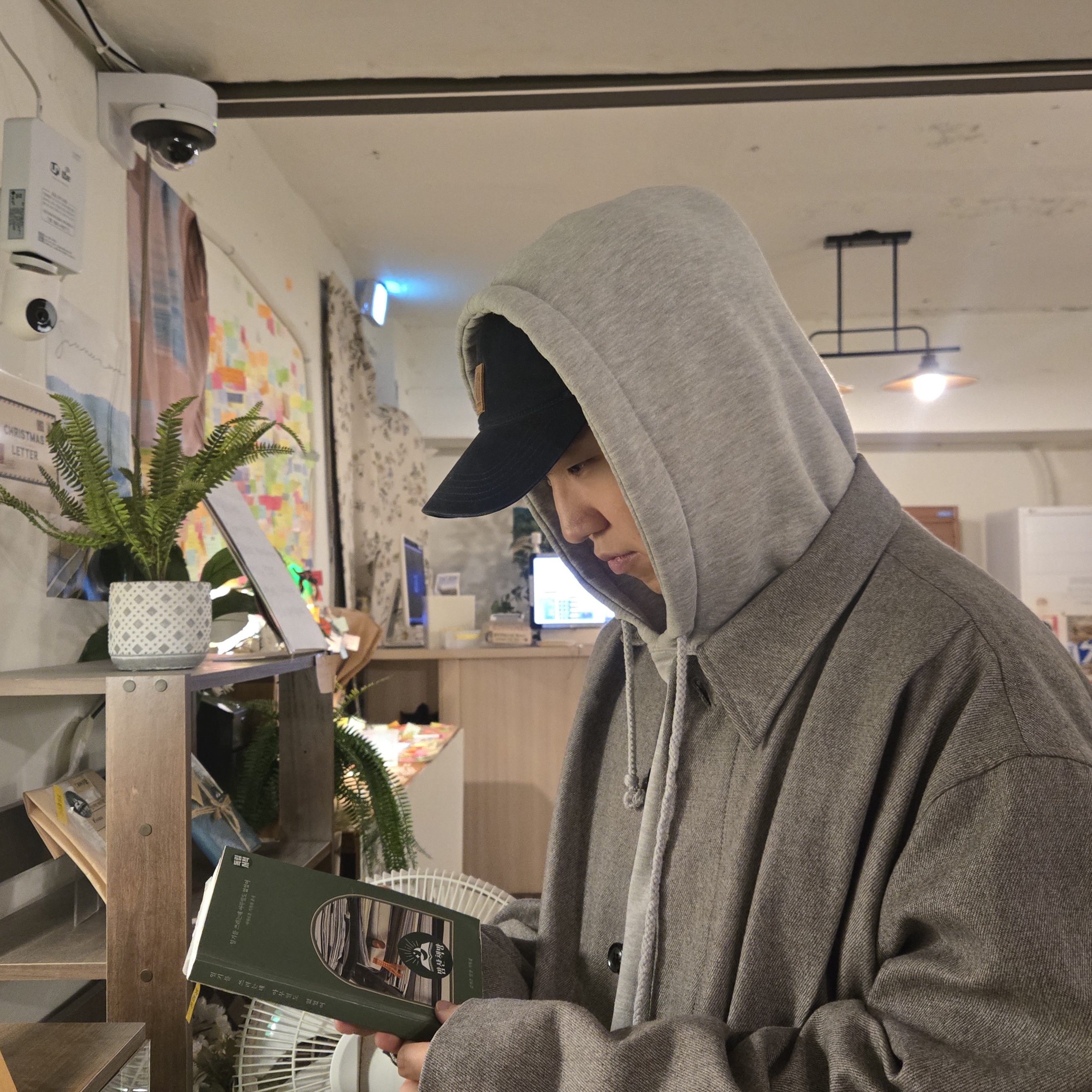Carhartt Canvas Cap Navy 착용 스타일 - 2