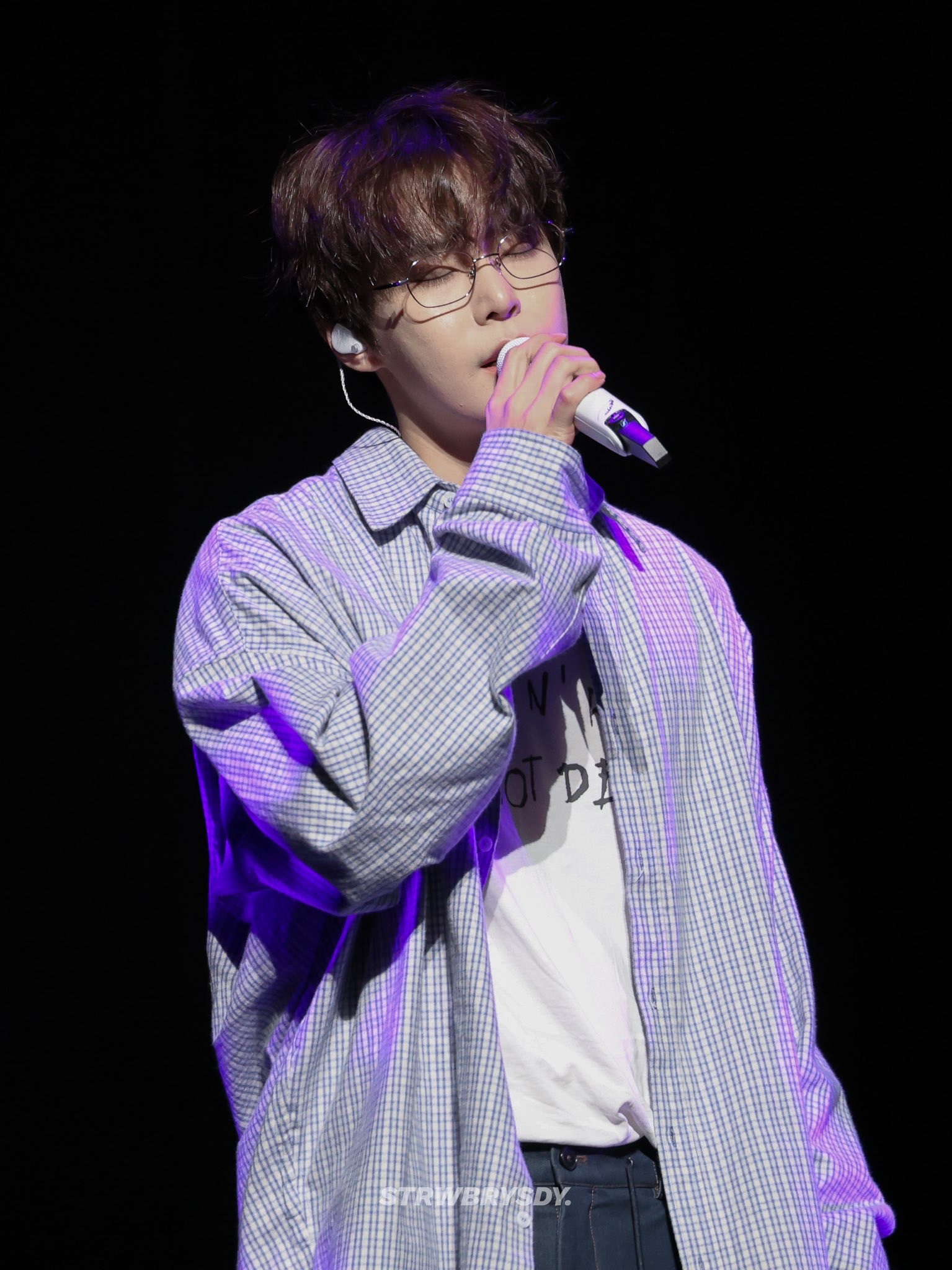Nonnod Flexible String Check Shirt Sky Blue 착용 스타일