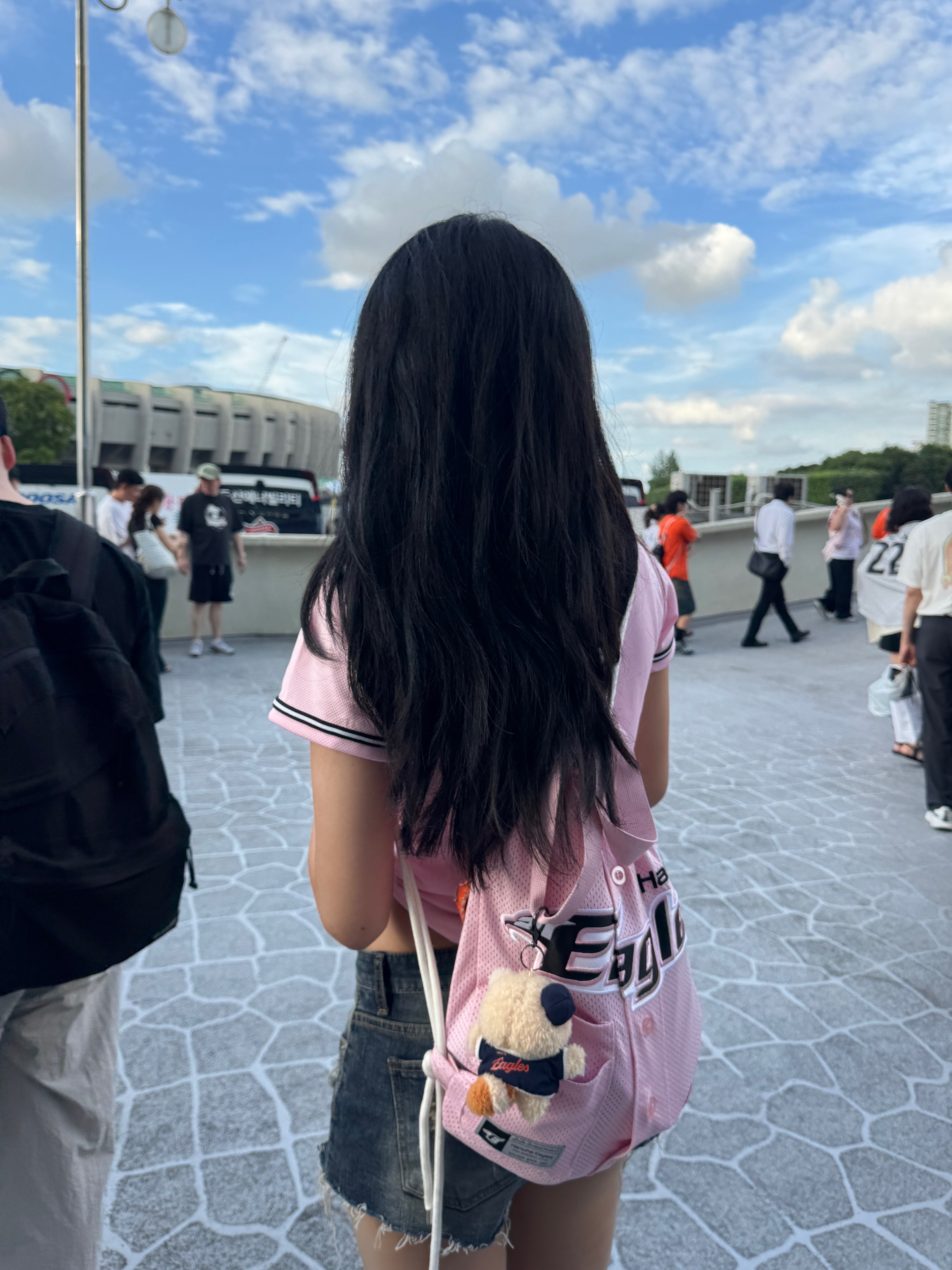 (W) Hanwha Eagles 2024 Uniform Slim Fit Pink (Non Marking Ver.), Hanwha Eagles Uniform Gym Sack Pink 착용 스타일 - 3