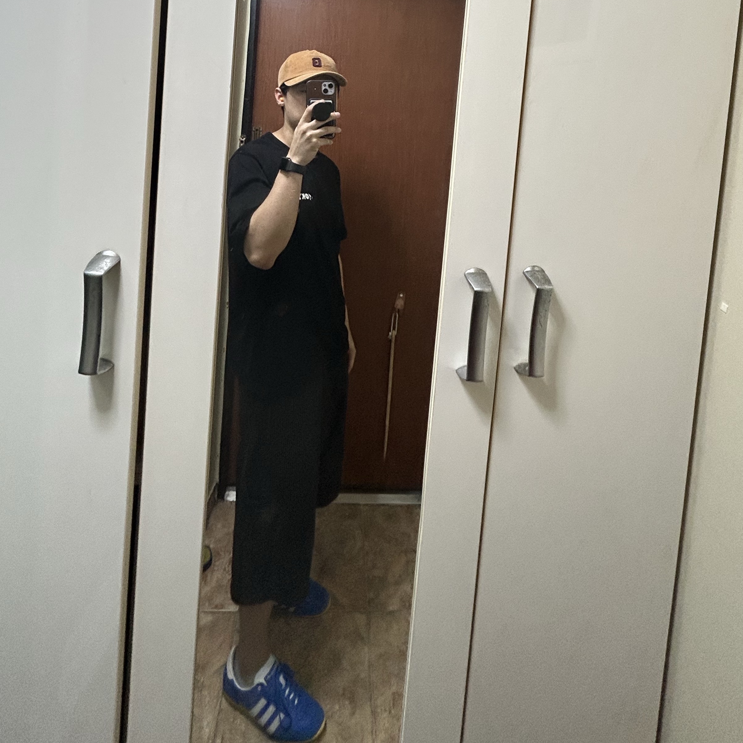 SLOW RECORD HOUSE Carpenter Bermuda Stripe Wide Denim Pants Black, (W) Adidas Japan Trace Royal Cloud White 착용 스타일 - 2