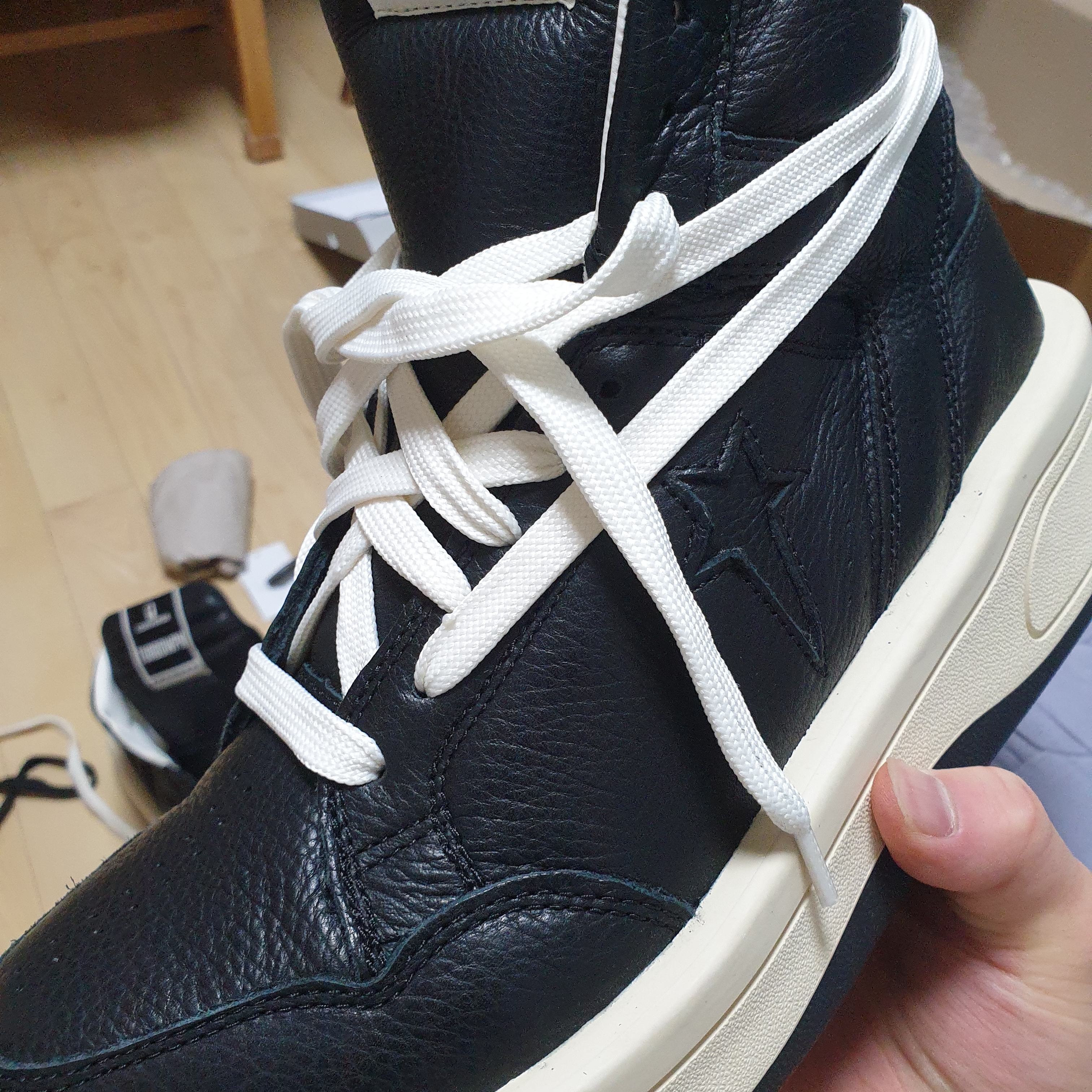 Converse x Drkshdw Turbowpn Black 착용 스타일 - 1