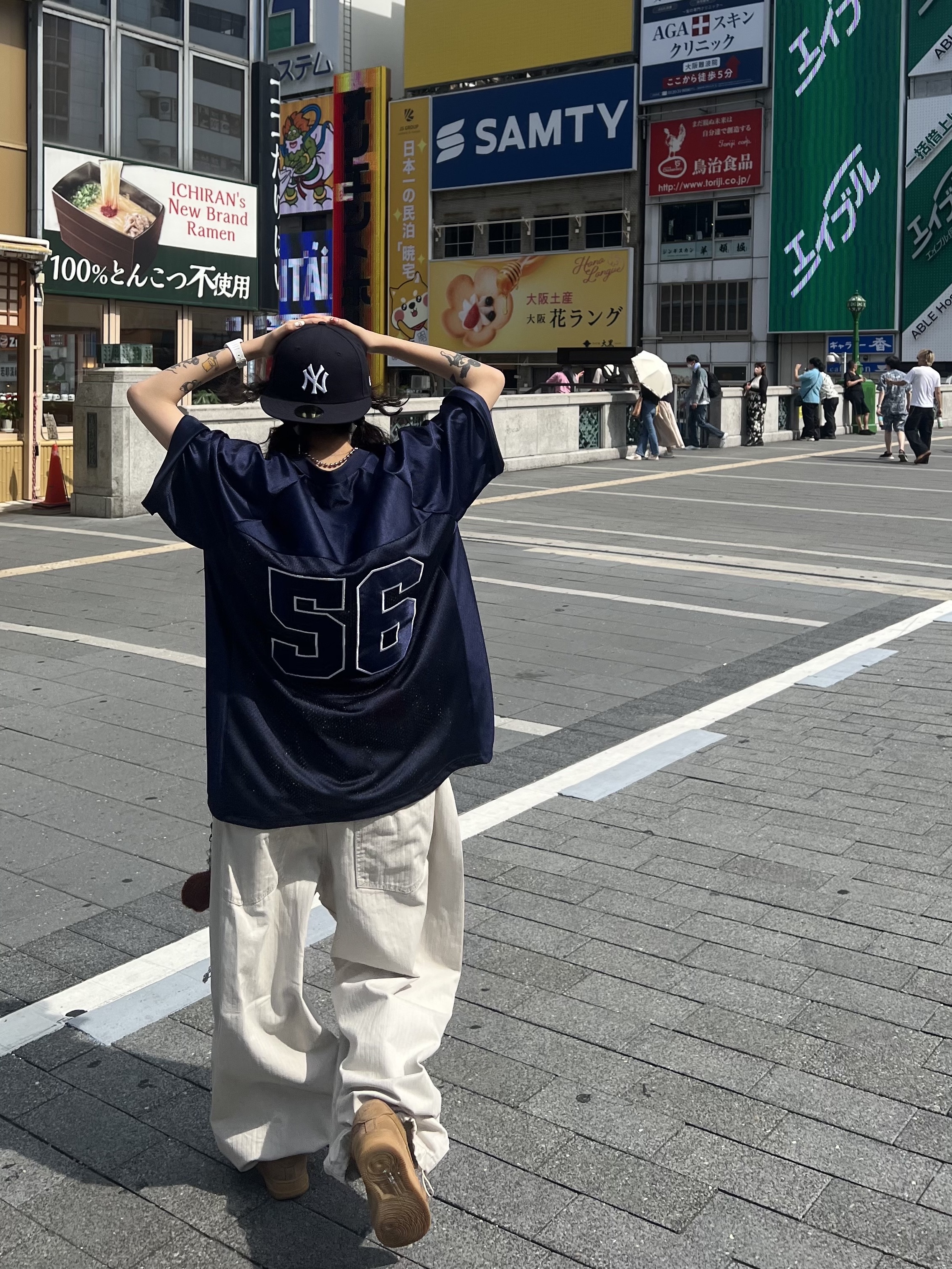 Nike Air Force 1 '07 WB Flax, New Era 59Fifty MLB Authentic New York Yankees Game Navy 착용 스타일 - 2