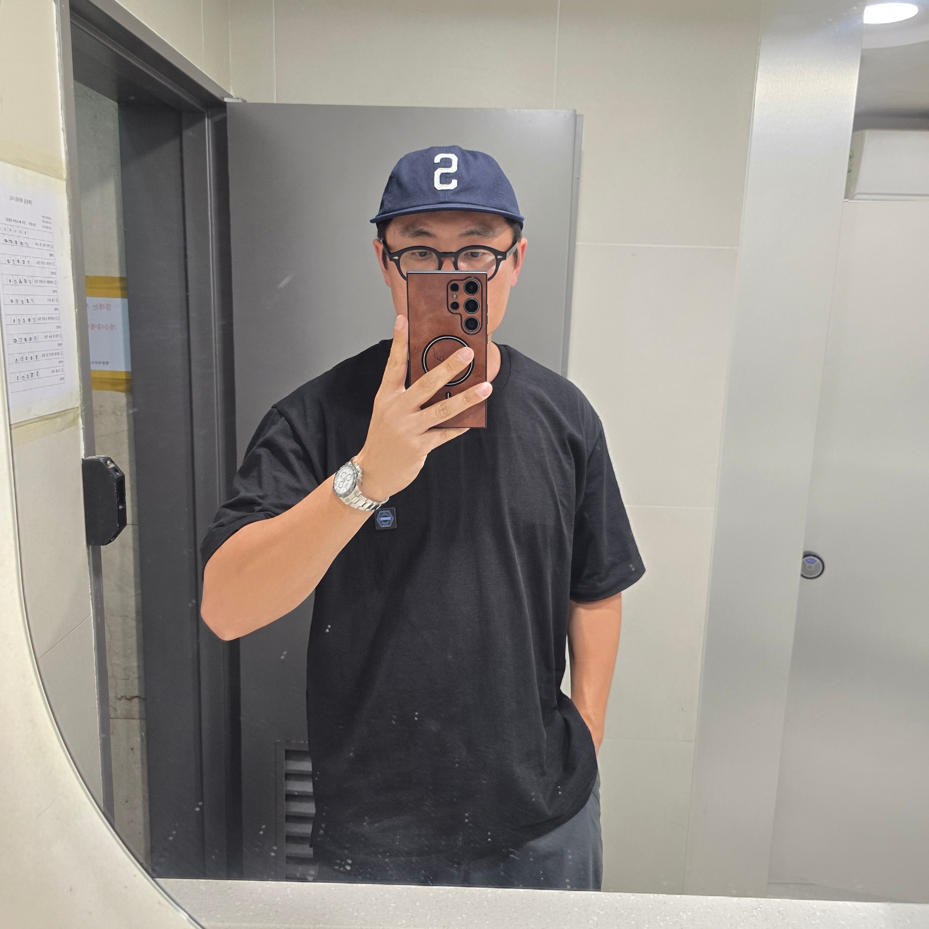 Hello Sunrise S Logo Cotton Relaxed Fit 6Panel Cap Deep Blue 착용 스타일
