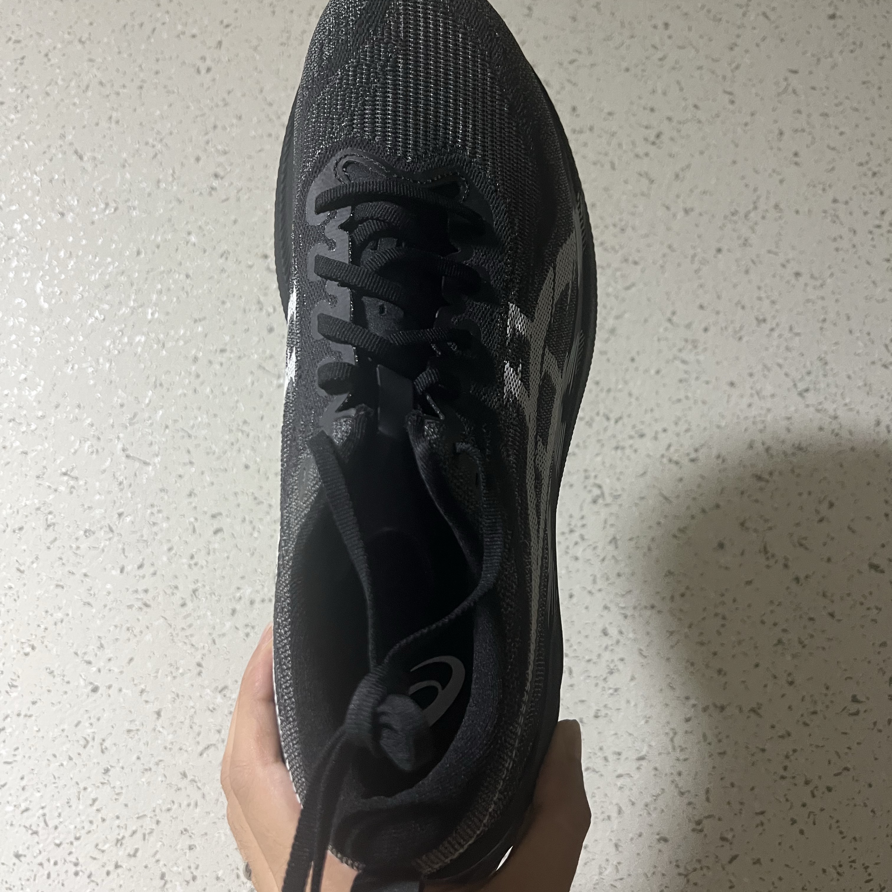 Asics Superblast 2 Black White 착용 스타일 - 4