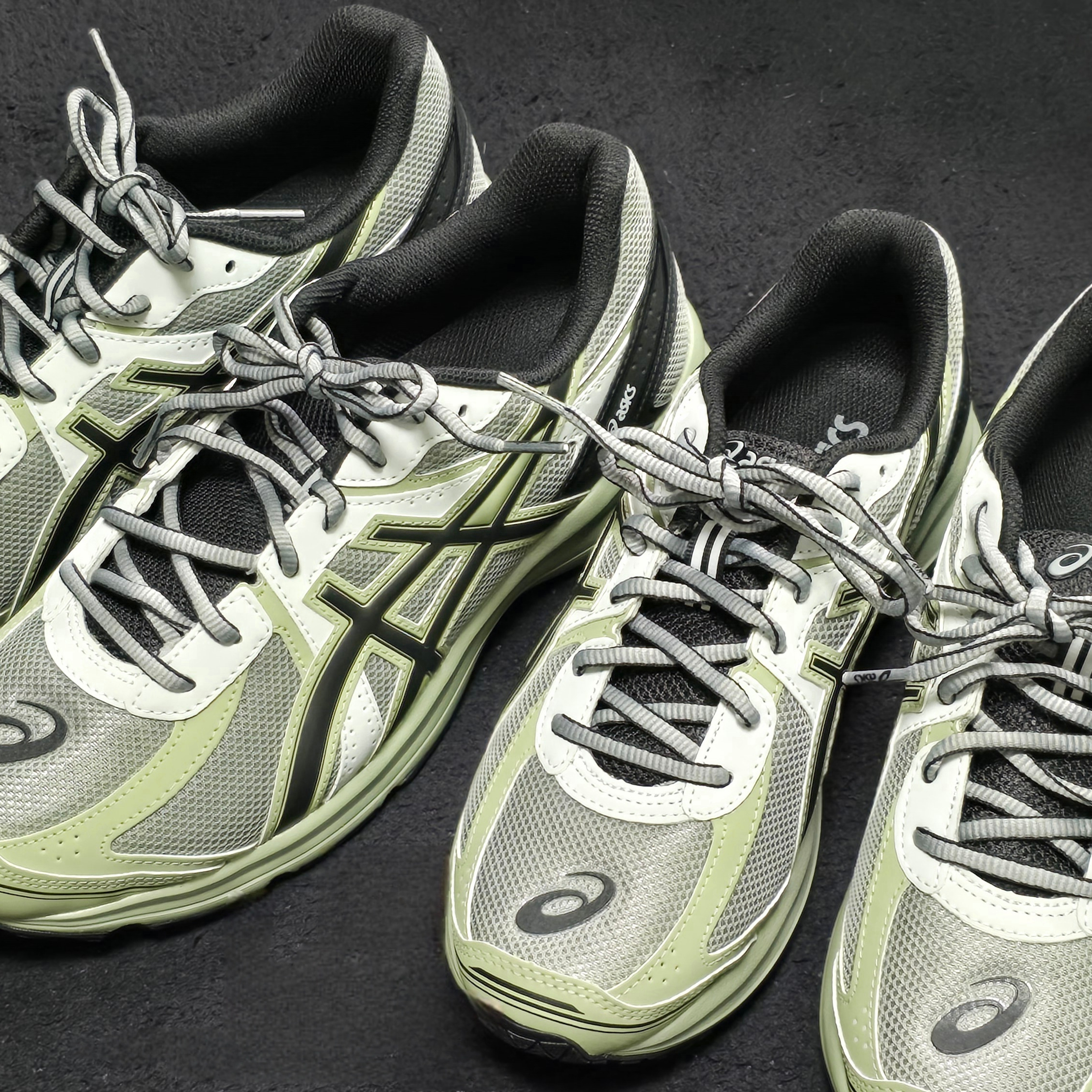 Asics Jog 100 S Sheet Rock - 2E Wide 착용 스타일 - 2