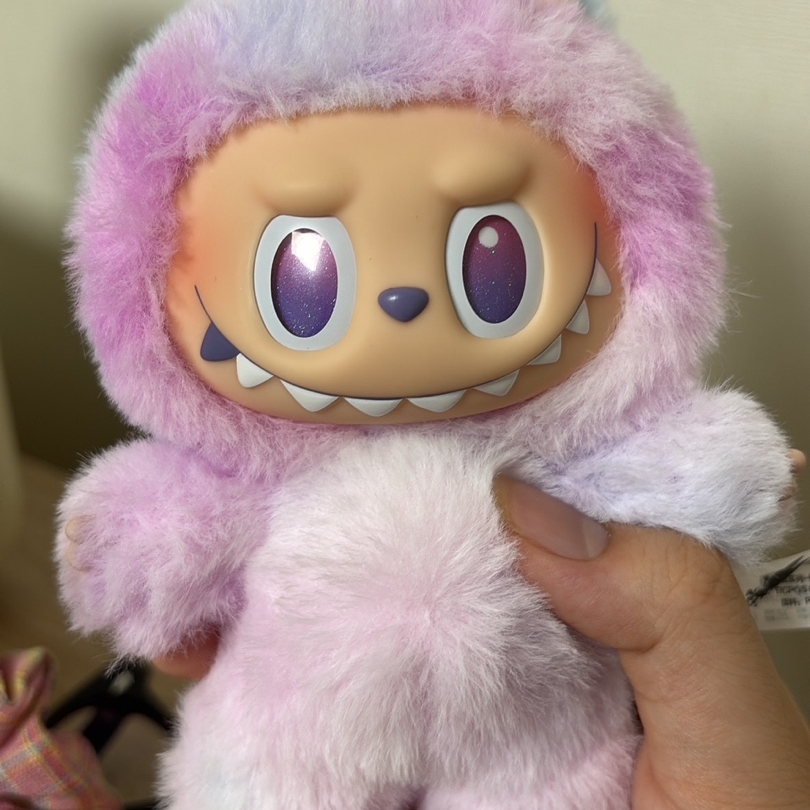 Pop Mart Labubu The Monsters Highlight Series Luck Keyring (Opened Case) 착용 스타일 - 1