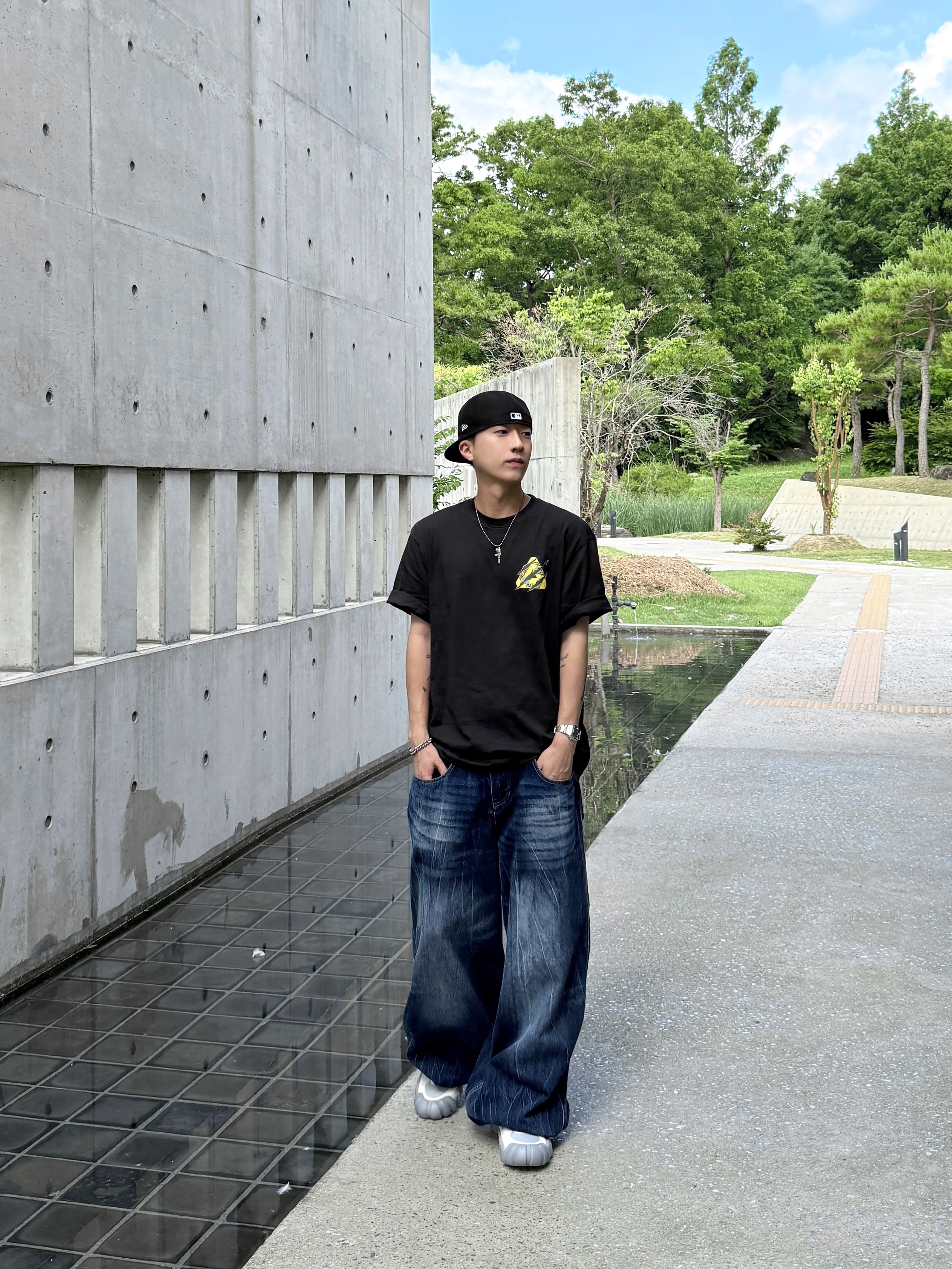 Palace Ripped Tri T-Shirt Black - 25SS, Heaven by Marc Jacobs Friendship Necklace Set Silver Ox (Set of 2) 착용 스타일 - 1