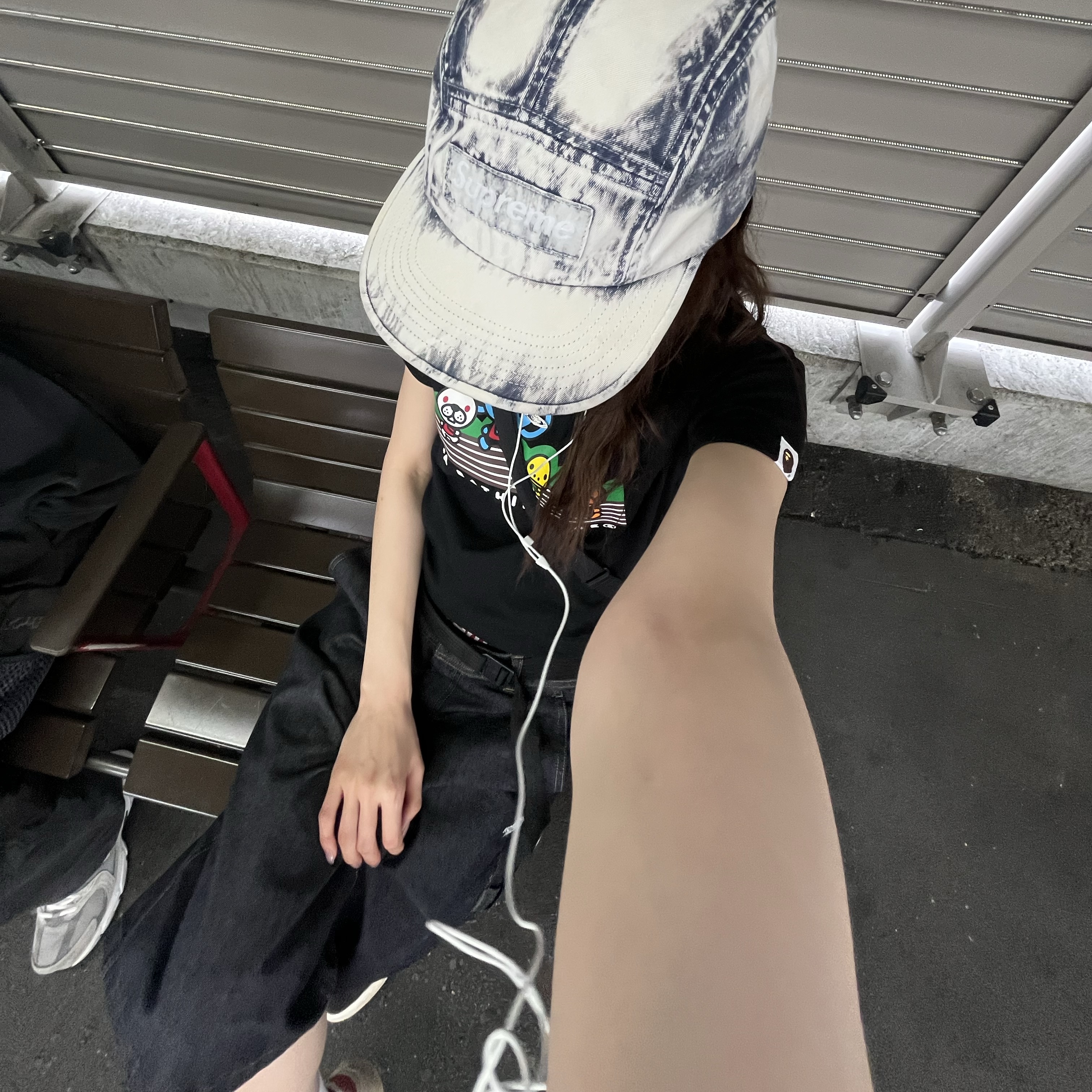 (Kids) BAPE Baby Milo Friends Foot Race T-Shirt Black, Supreme Bleached Chino Camp Cap Black - 24SS 착용 스타일
