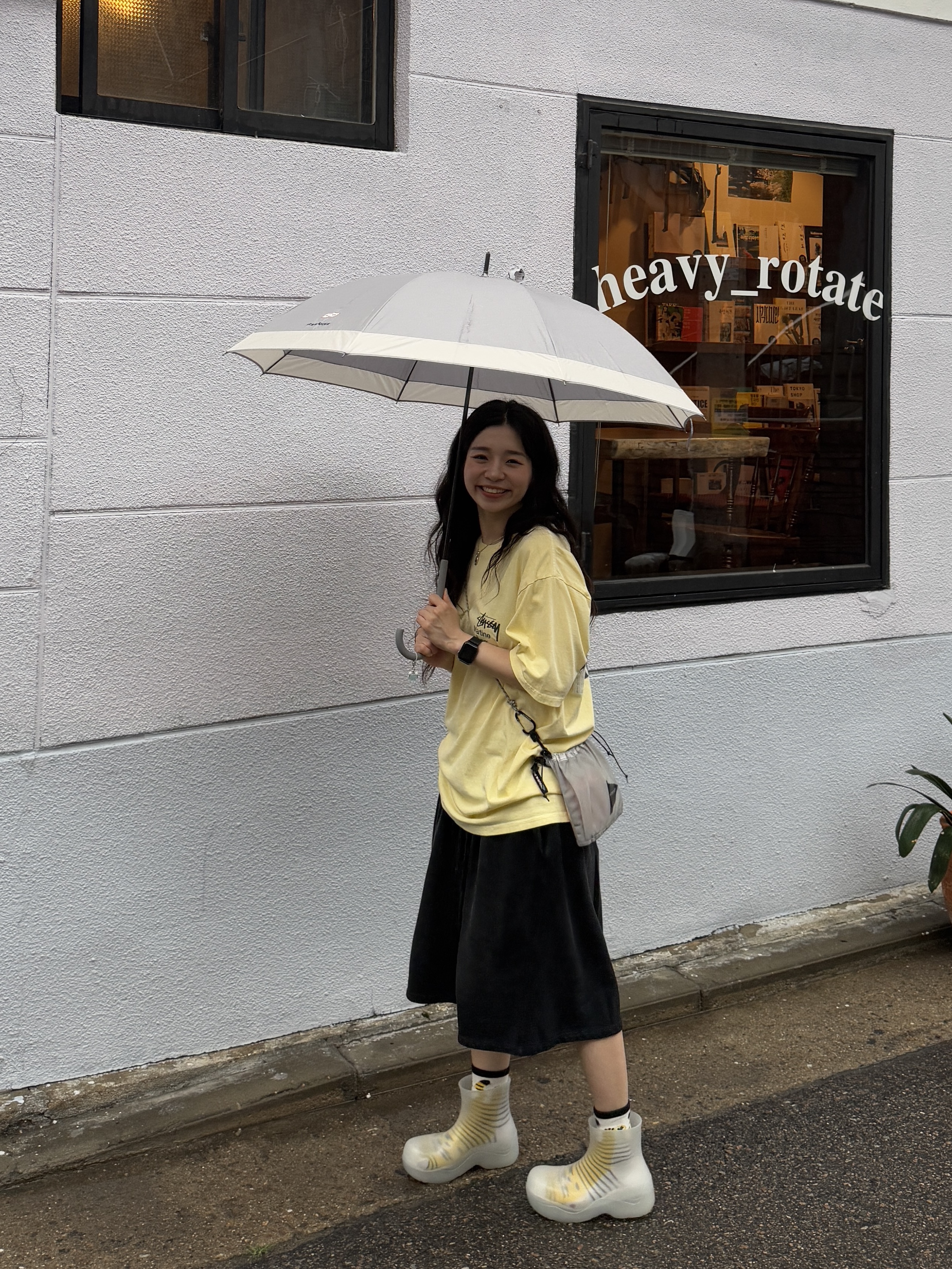 Undermycar MU.127 Classic Logo Brush Washed Sweat Shorts Black, (W) Bottega Veneta Puddle Ankle Glass 착용 스타일