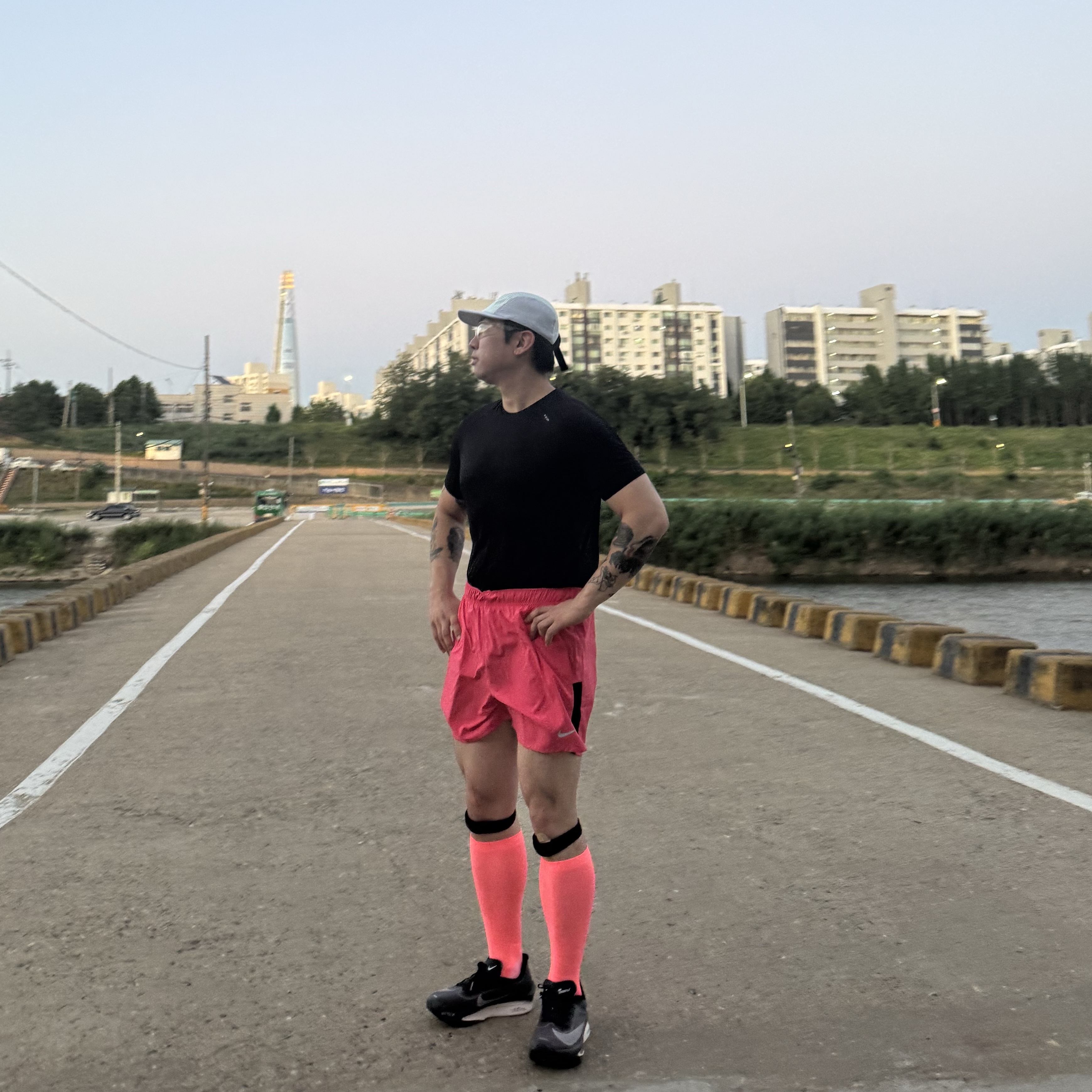 Nike Dri-Fit Challenger 5 Inch Brief Lined Running Shorts Aster Pink - Asia, Nike Zoom Fly 6 Black Light Smoke Grey 착용 스타일