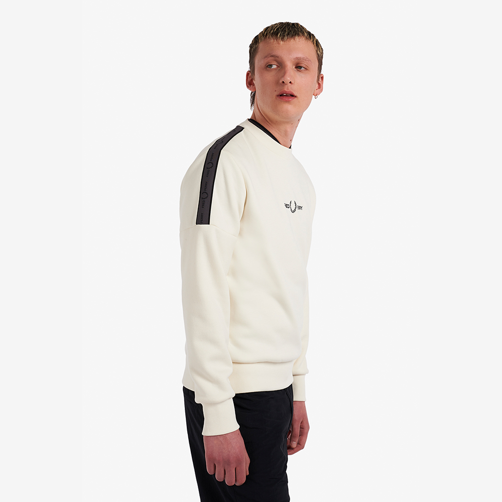 프레드페리 테잎 슬리브 스웨트셔츠 에크루(Fred Perry Tape Sleeve Sweatshirt Ecru) - 2