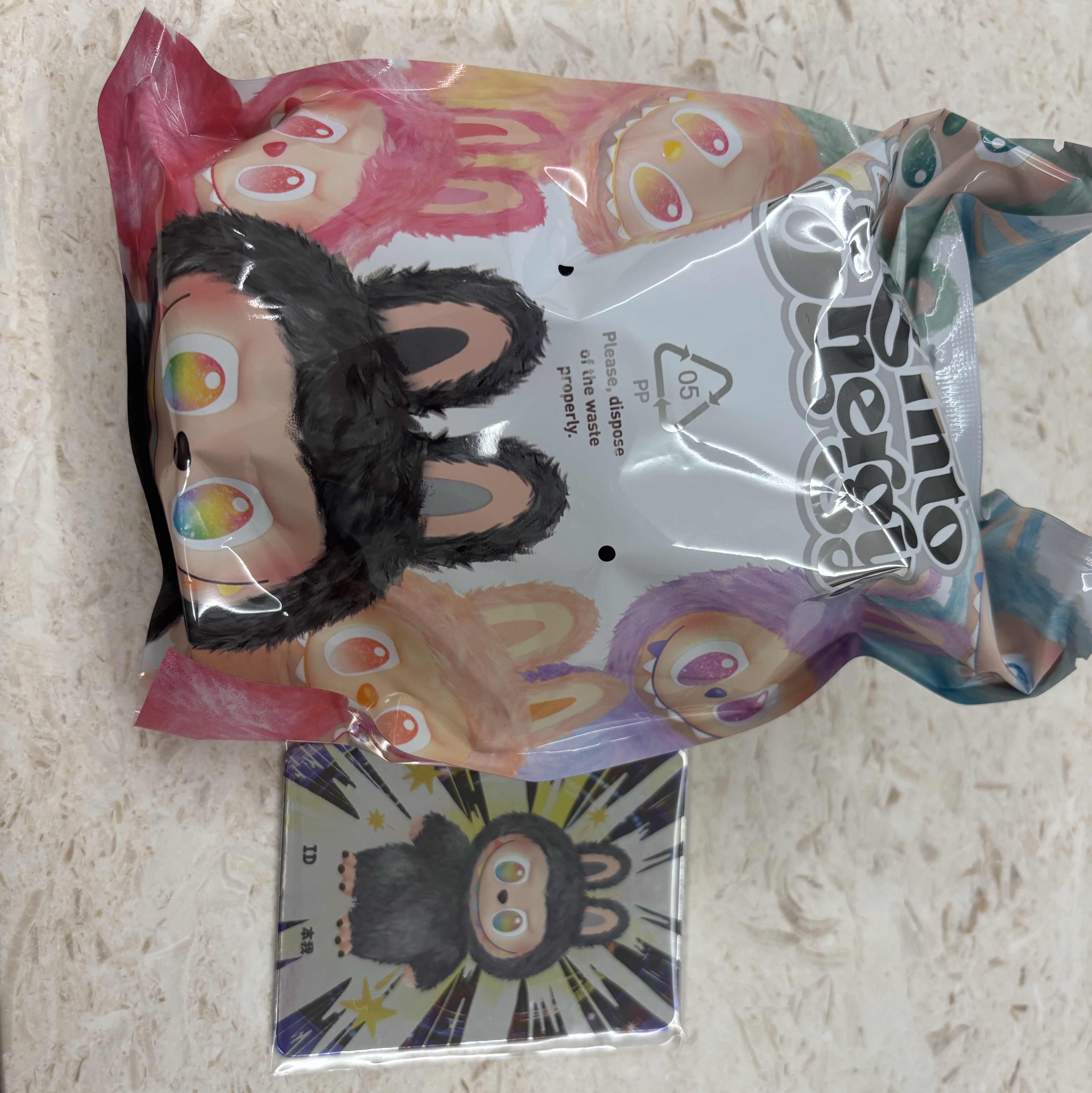 Pop Mart Labubu The Monsters Highlight Series Sealed Case (6 Blind Boxes), Pop Mart Labubu The Monsters Highlight Series ID Keyring (Opened Case) 착용 스타일 - 2