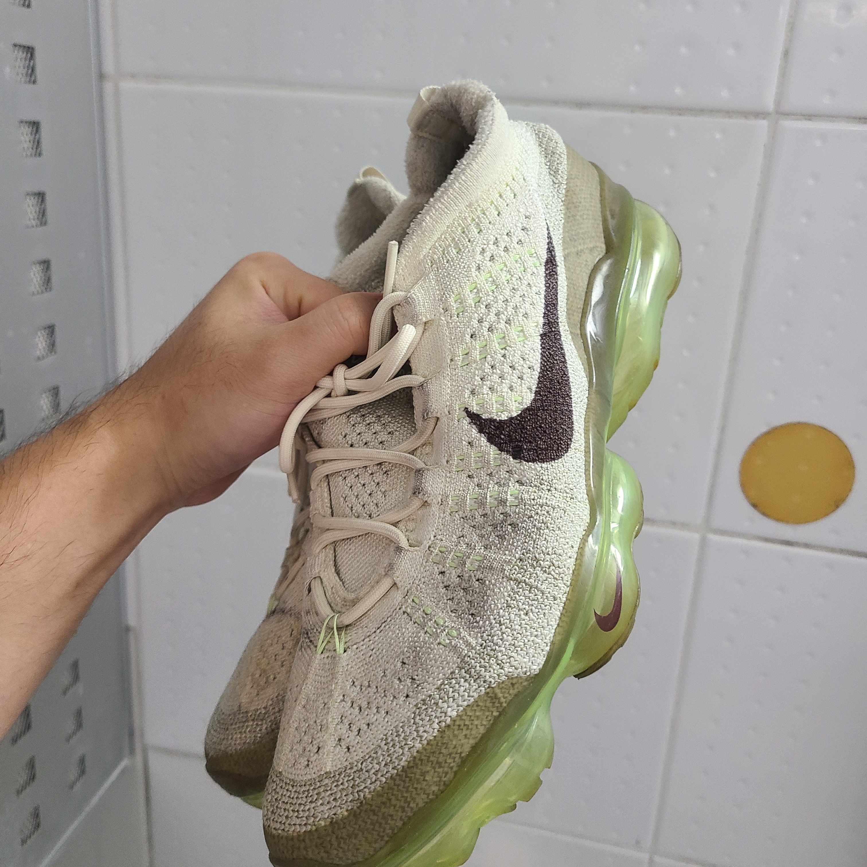 Nike Air Vapormax 2023 Flyknit Coconut Milk Neutral Olive 착용 스타일