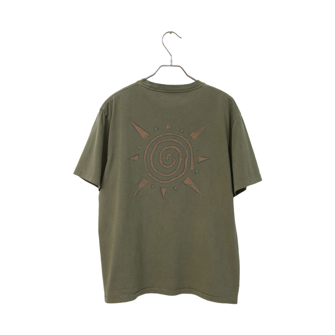 해칭룸 x 마스컴퍼니 코코펠리 티셔츠 다크 카키(Hatchingroom x Mascompany Kokopelli T-Shirt Dark Khaki) - 2