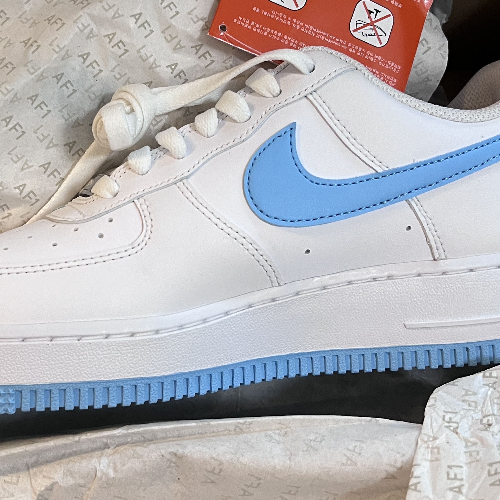 Nike Air Force 1 '07 Aquarius Blue White 착용 스타일