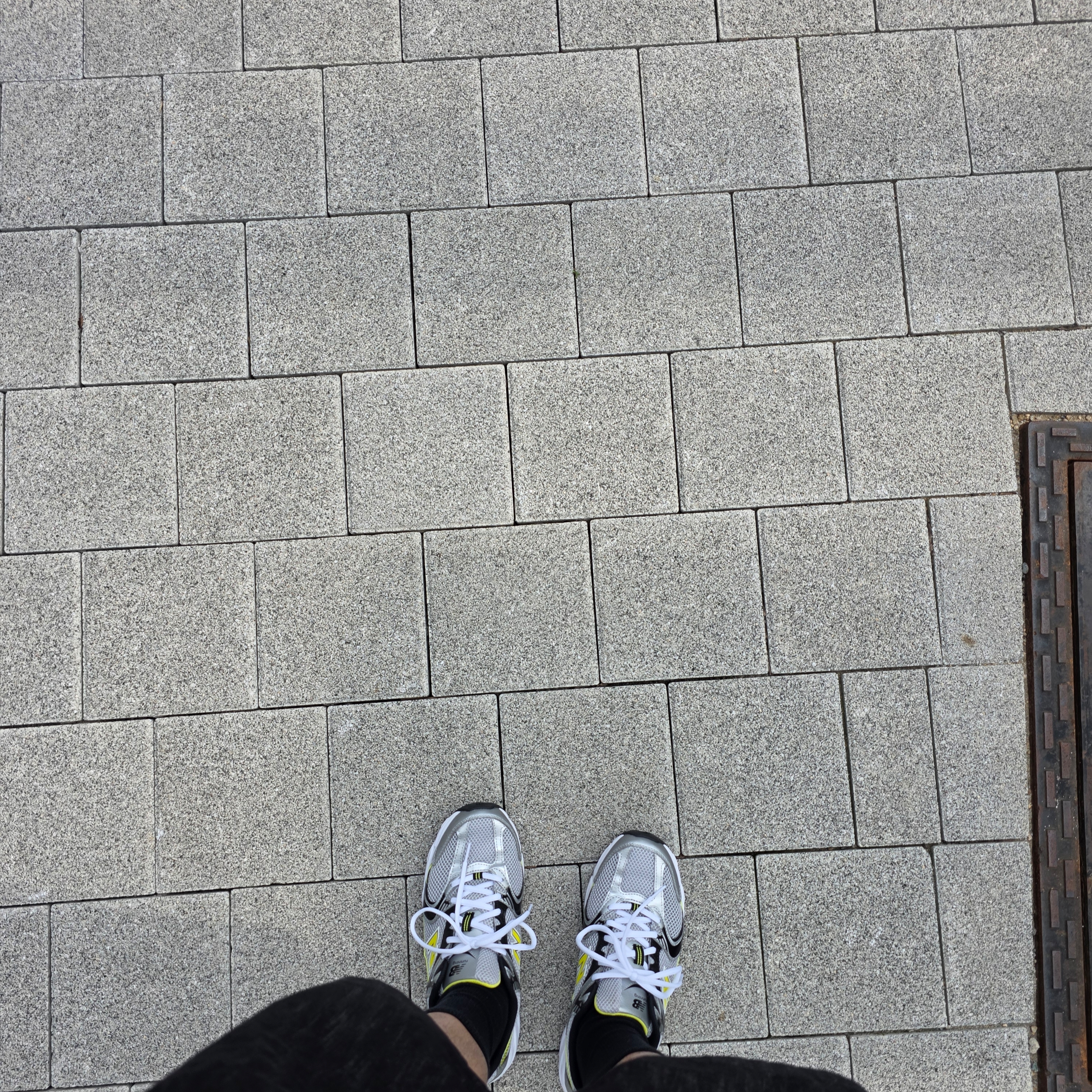 New Balance 530 Silver 착용 스타일