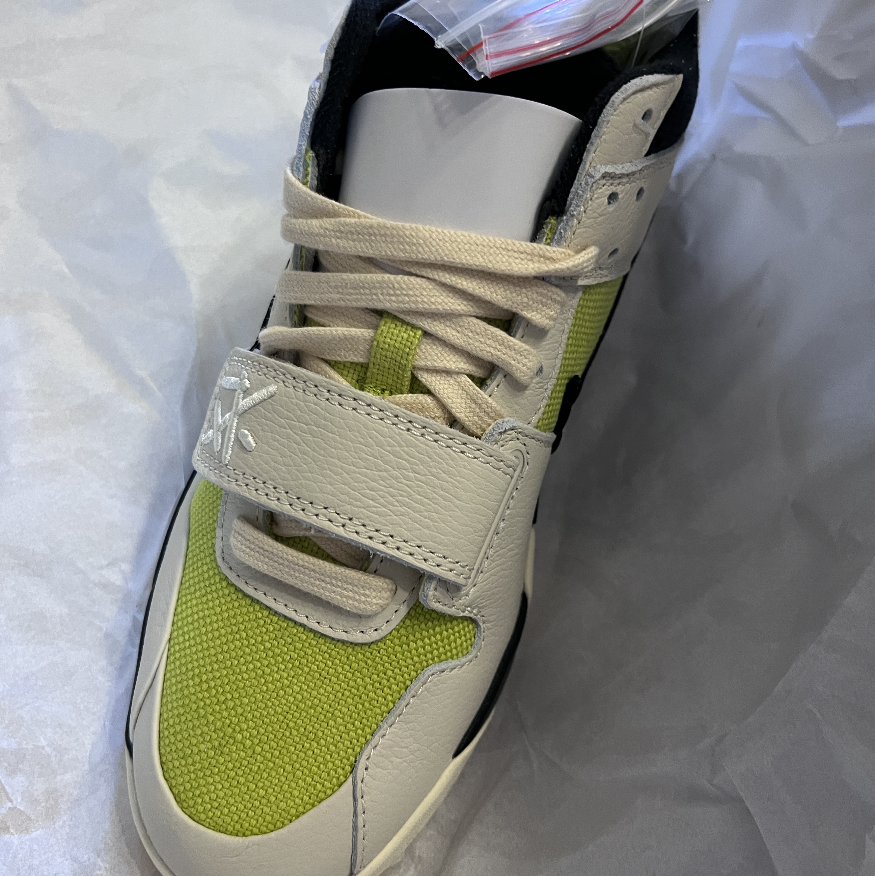 Jordan x Travis Scott Jumpman Jack TR Bright Cactus 착용 스타일