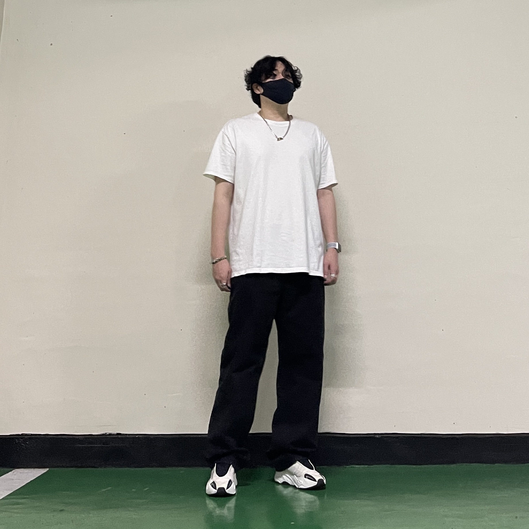 Stussy Washed Canvas Big OL' Jean Black, Adidas Yeezy Boost 700 MNVN Analog 착용 스타일 - 1
