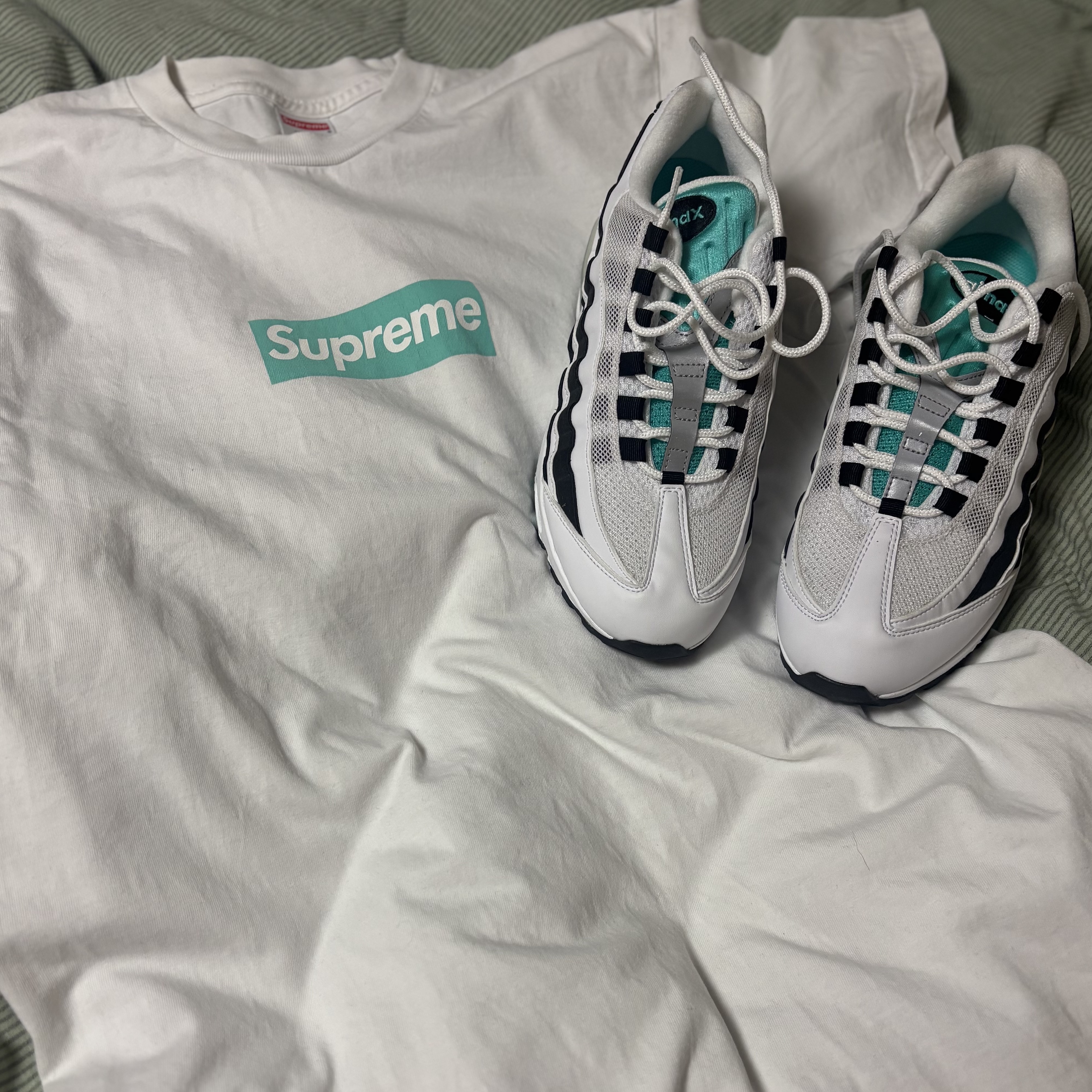 Nike Air Max 95 OG White and Black 착용 스타일