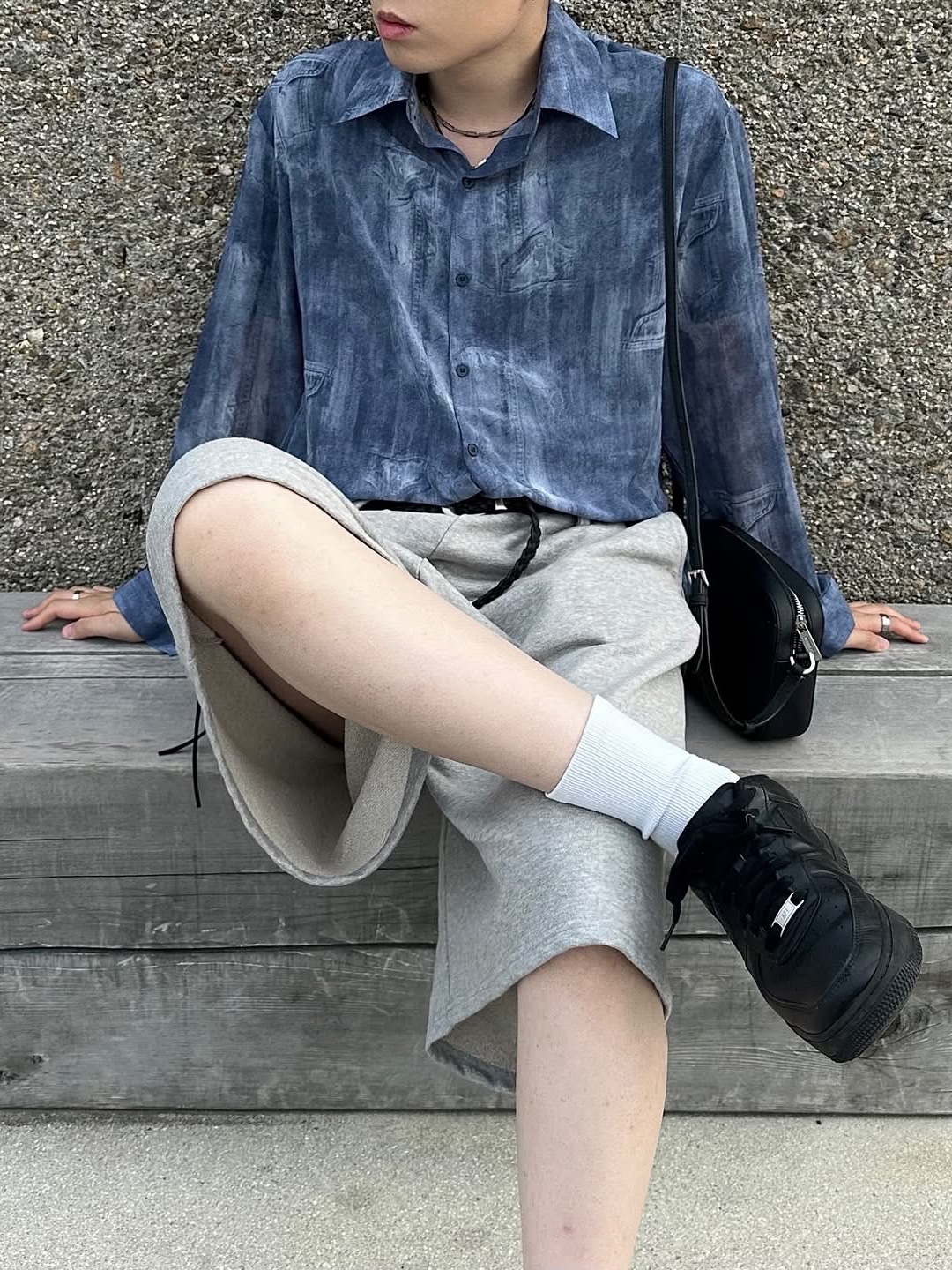 Matin Kim Big Coating Tote Bag Black, Nike Air Force 1 '07 Low Triple Black 착용 스타일 - 4
