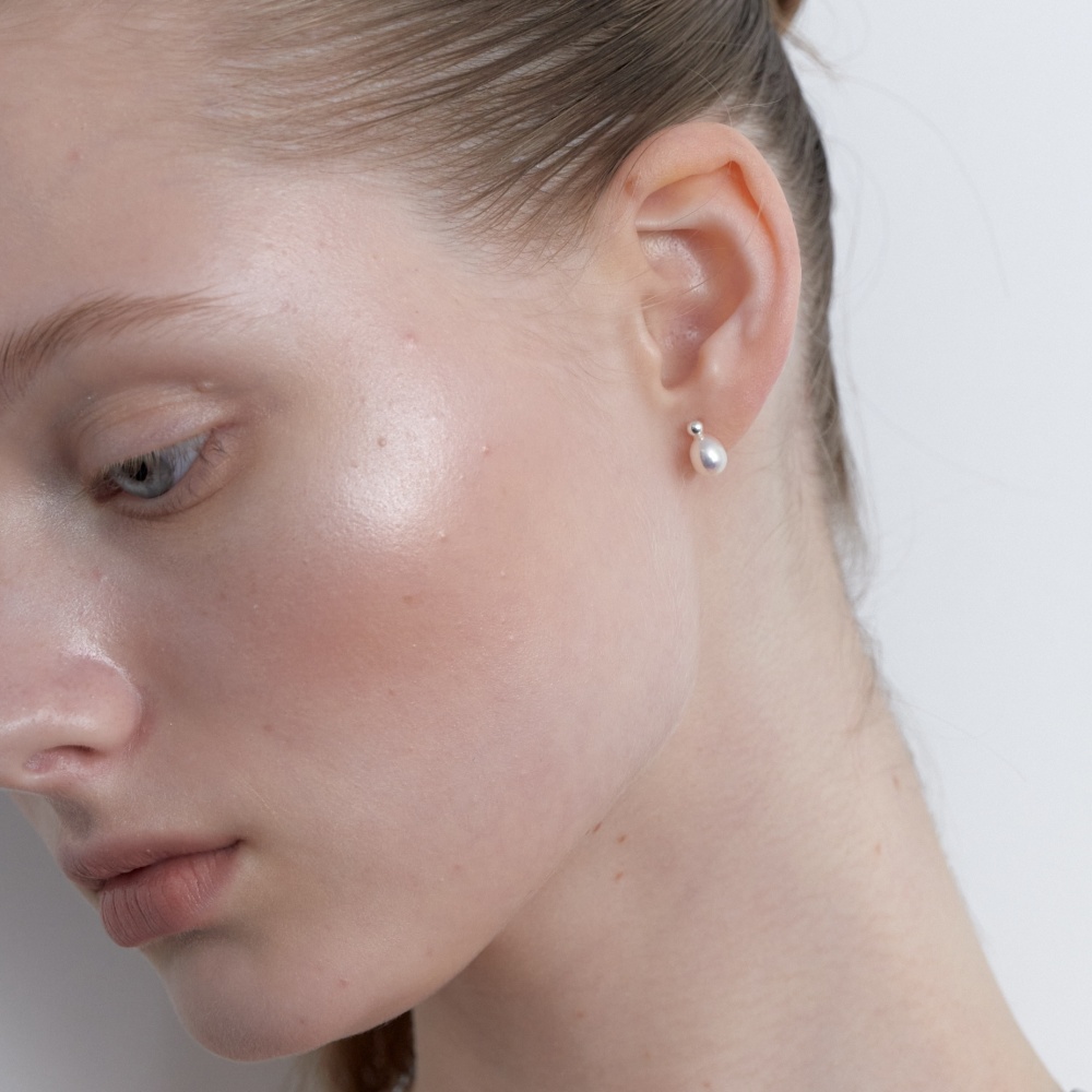 러브미몬스터 [실버] 펄 드롭 귀걸이 실버(lovememonster [Silver] Tini Pearl Drop Earrings Silver) - 3