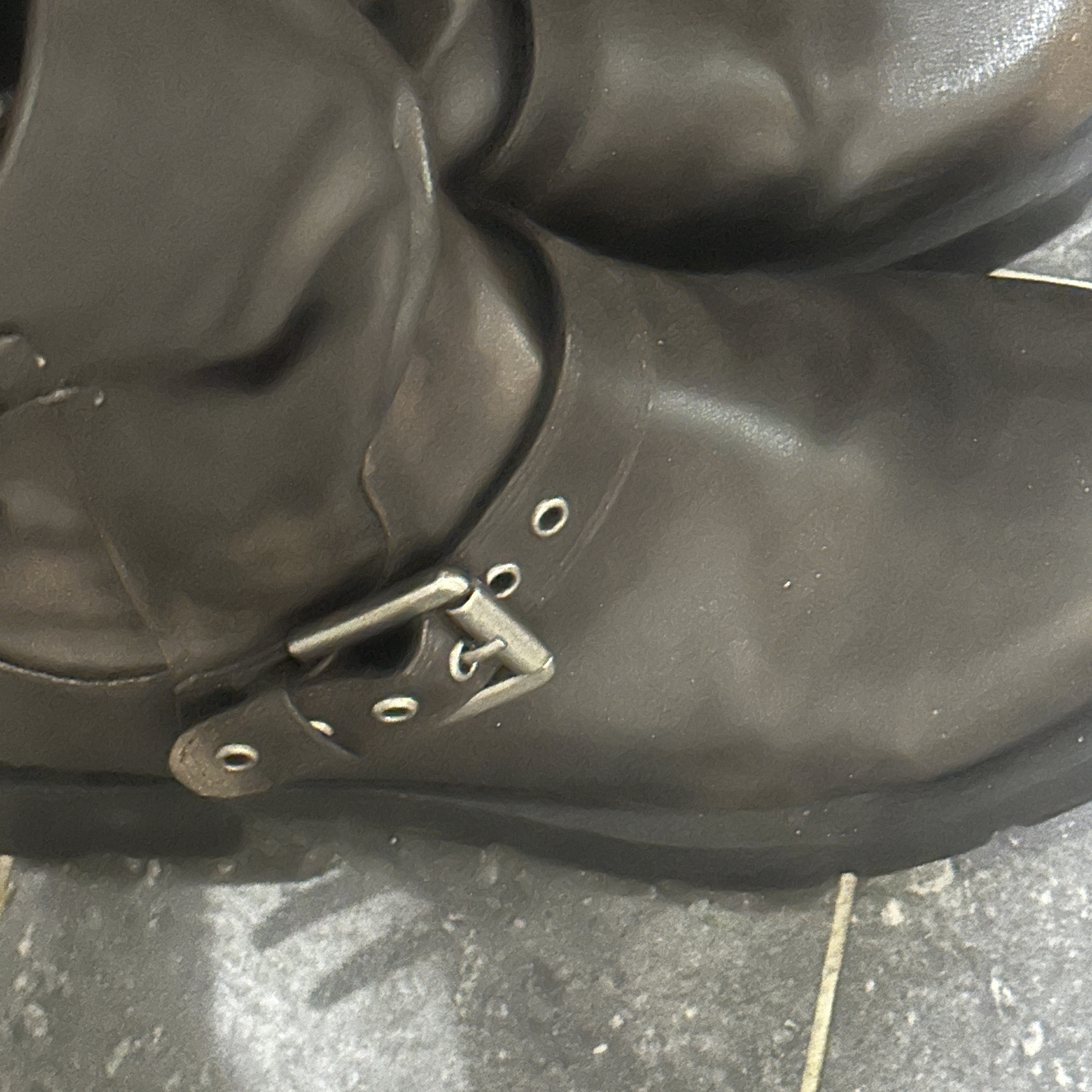 (W) Zara Buckled Biker Flat Ankle Boots Brown 착용 스타일