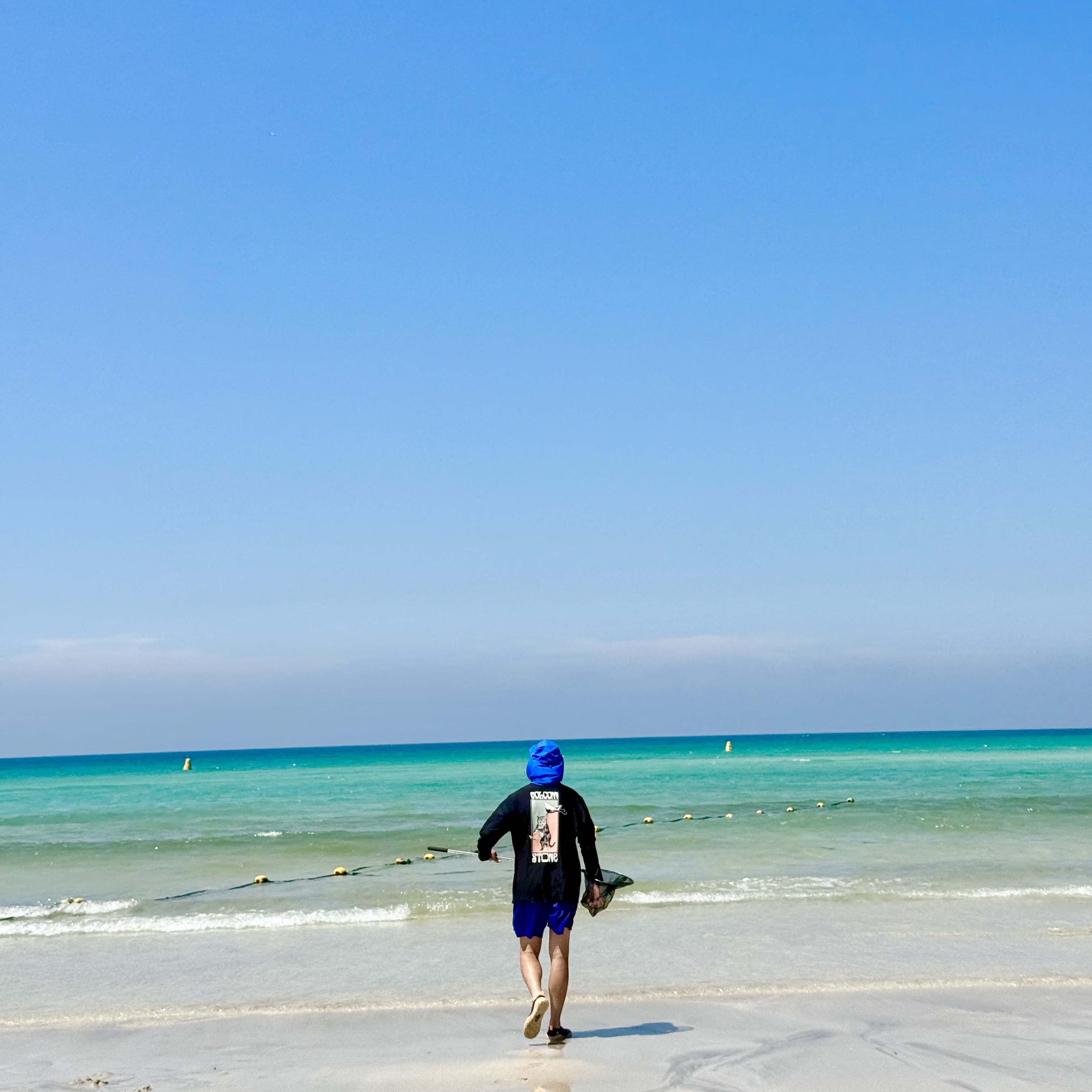 Nike ACG Fly Cap Game Royal, Nike Swim Essential 5 Inch Volley Shorts Game Royal 착용 스타일 - 3