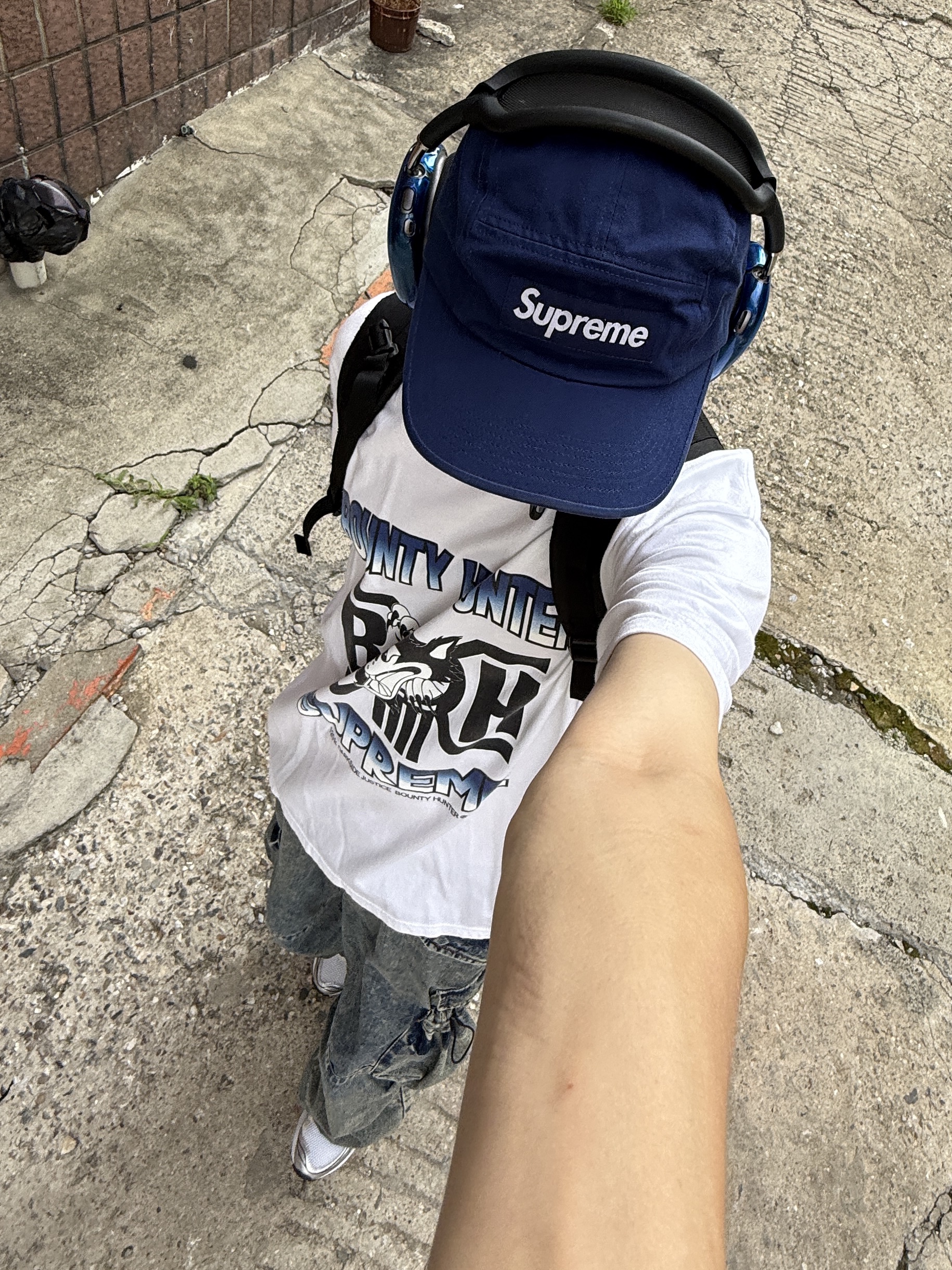 (W) Asics Gel-Kayano 14 White Midnight, Supreme x Bounty Hunter Wolf T-Shirt White - 23FW 착용 스타일 - 3