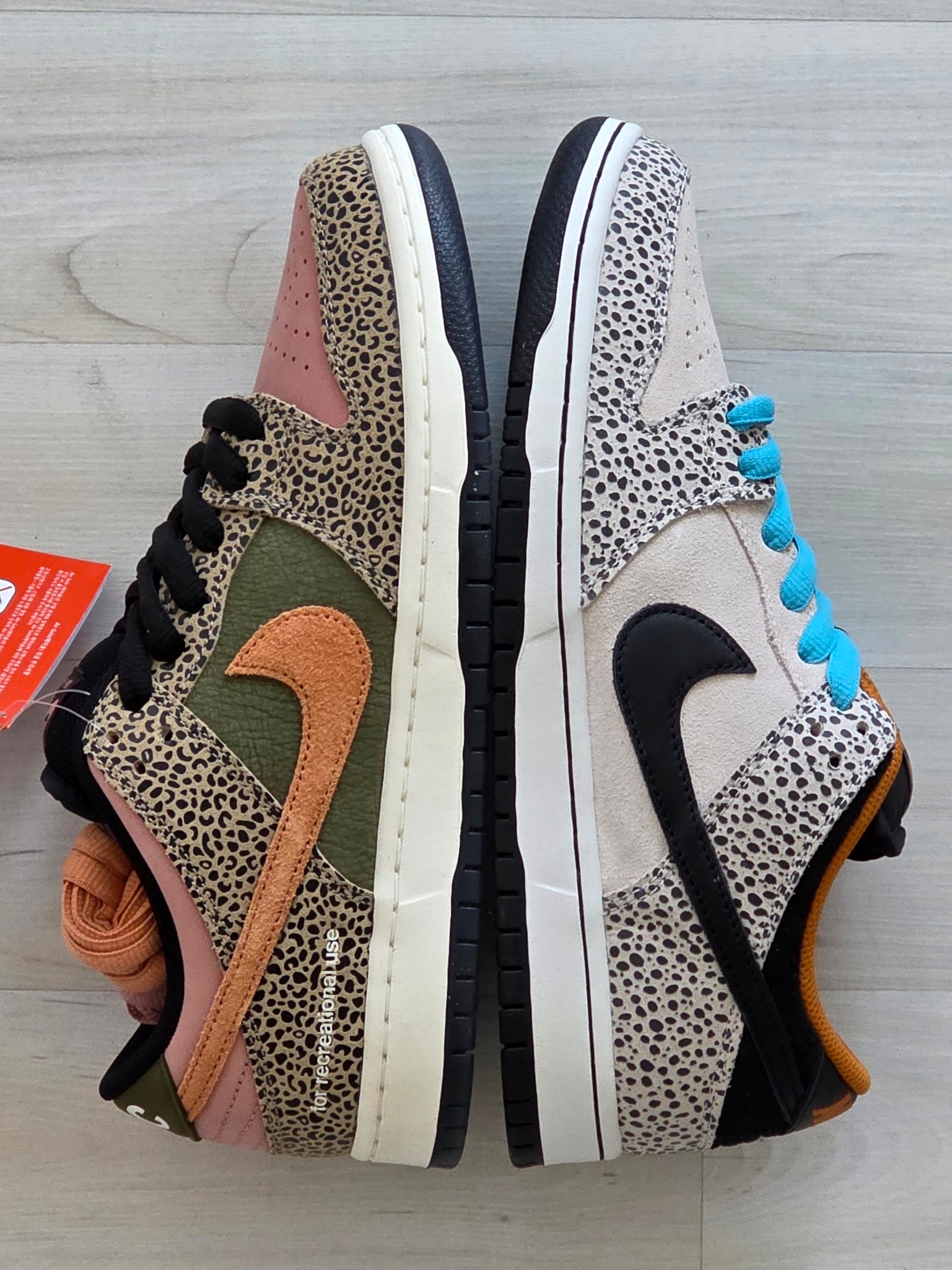 Nike x Arts-Rec Skateshop SB Dunk Low Pro Rust Pink and Rough Green, Nike SB Dunk Low Pro Electric Phantom and Black 착용 스타일 - 9