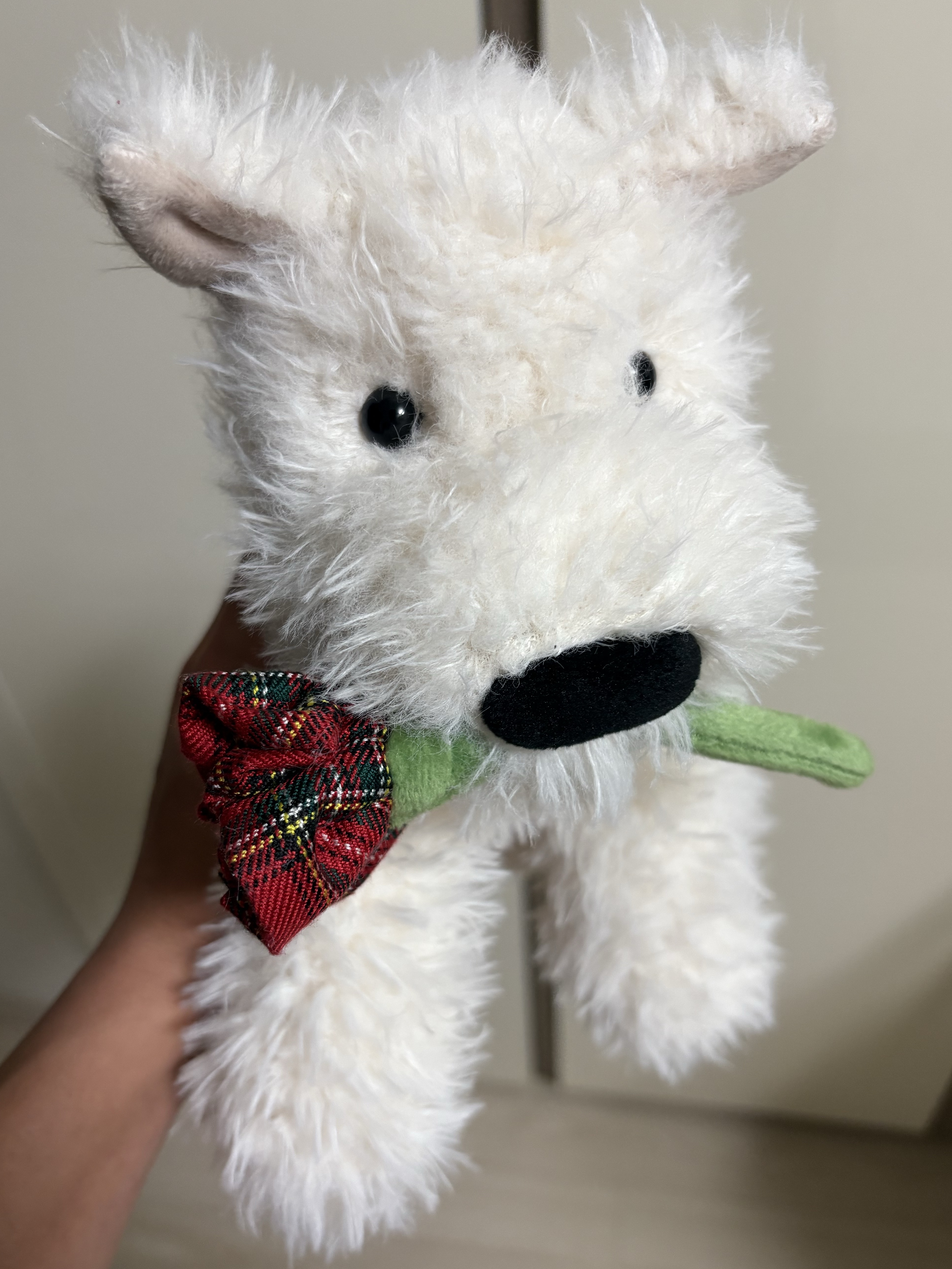 Jellycat Munro Scottie Dog 'Love You' Cream 착용 스타일 - 1