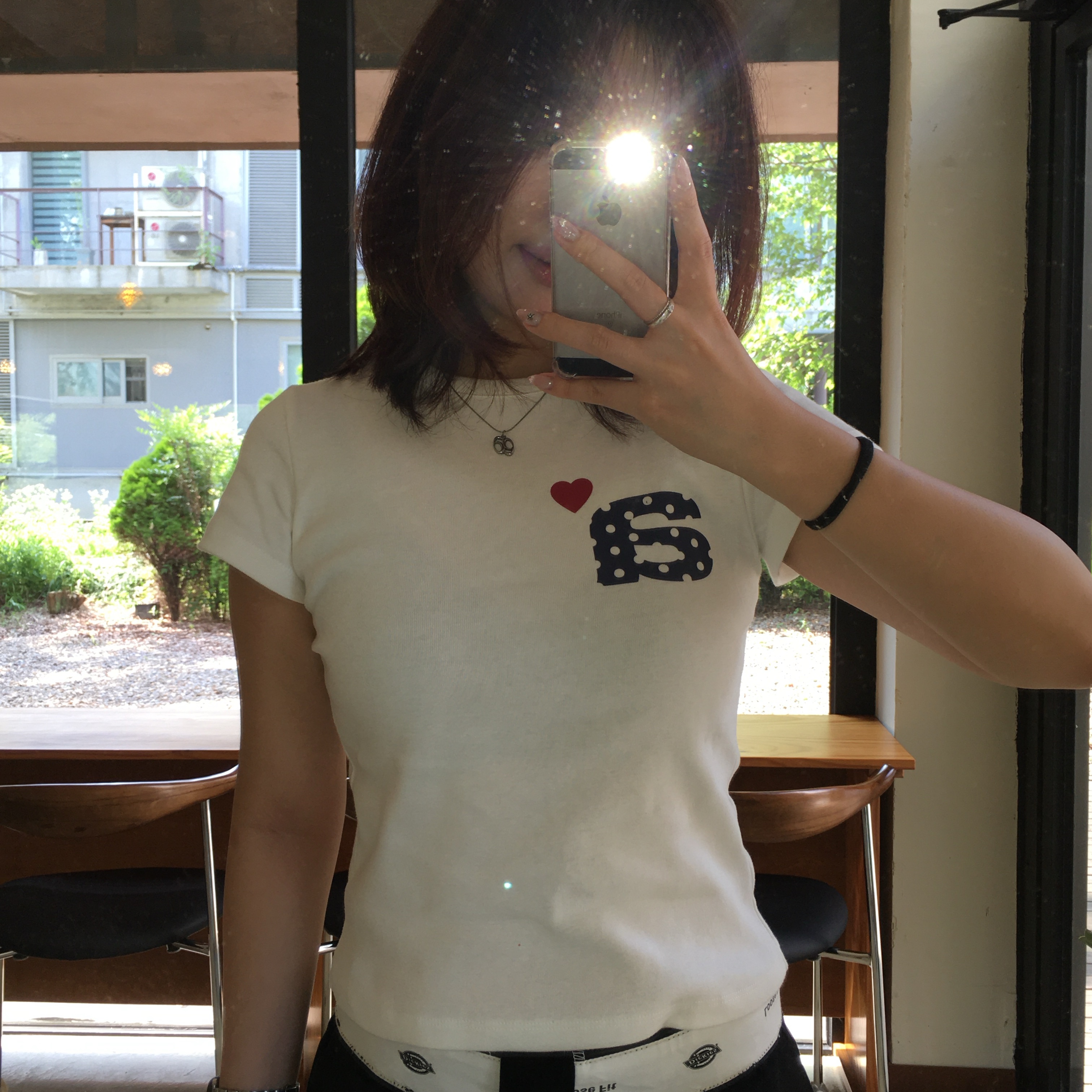 [예약 배송] AEAE Dot Small Letter Tee White, Dickies Loose Fit 13 Inch Flat Front Work Shorts Black 착용 스타일 - 2