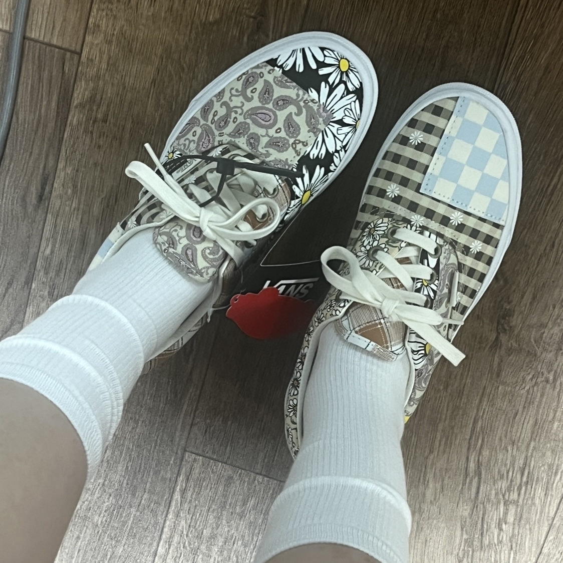 Vans Meadow Patchwork Era 착용 스타일