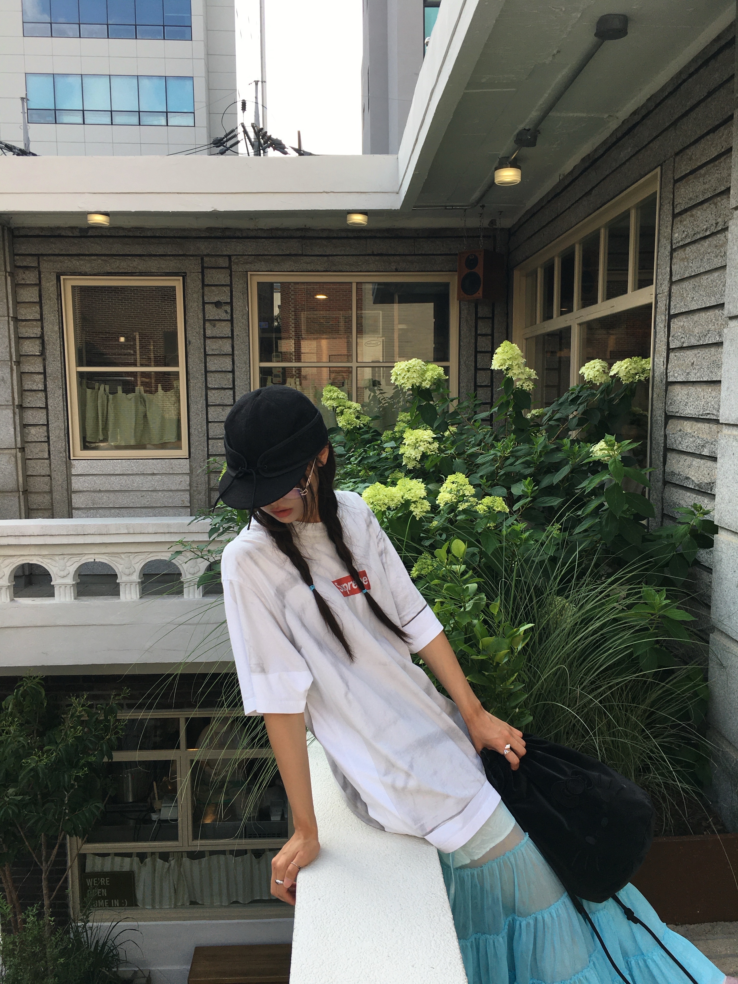 Supreme x MM6 Maison Margiela Box Logo T-Shirt White - 24SS, Joseph&Stacey Haze String Backpack Hello Kitty Black 착용 스타일 - 1