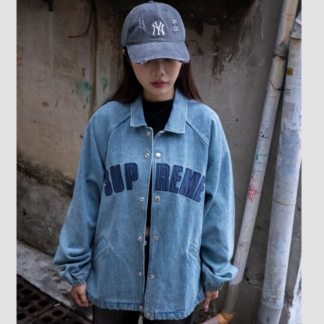 Supreme Arc Denim Coaches Jacket Washed Indigo - 25SS 착용 스타일 - 3